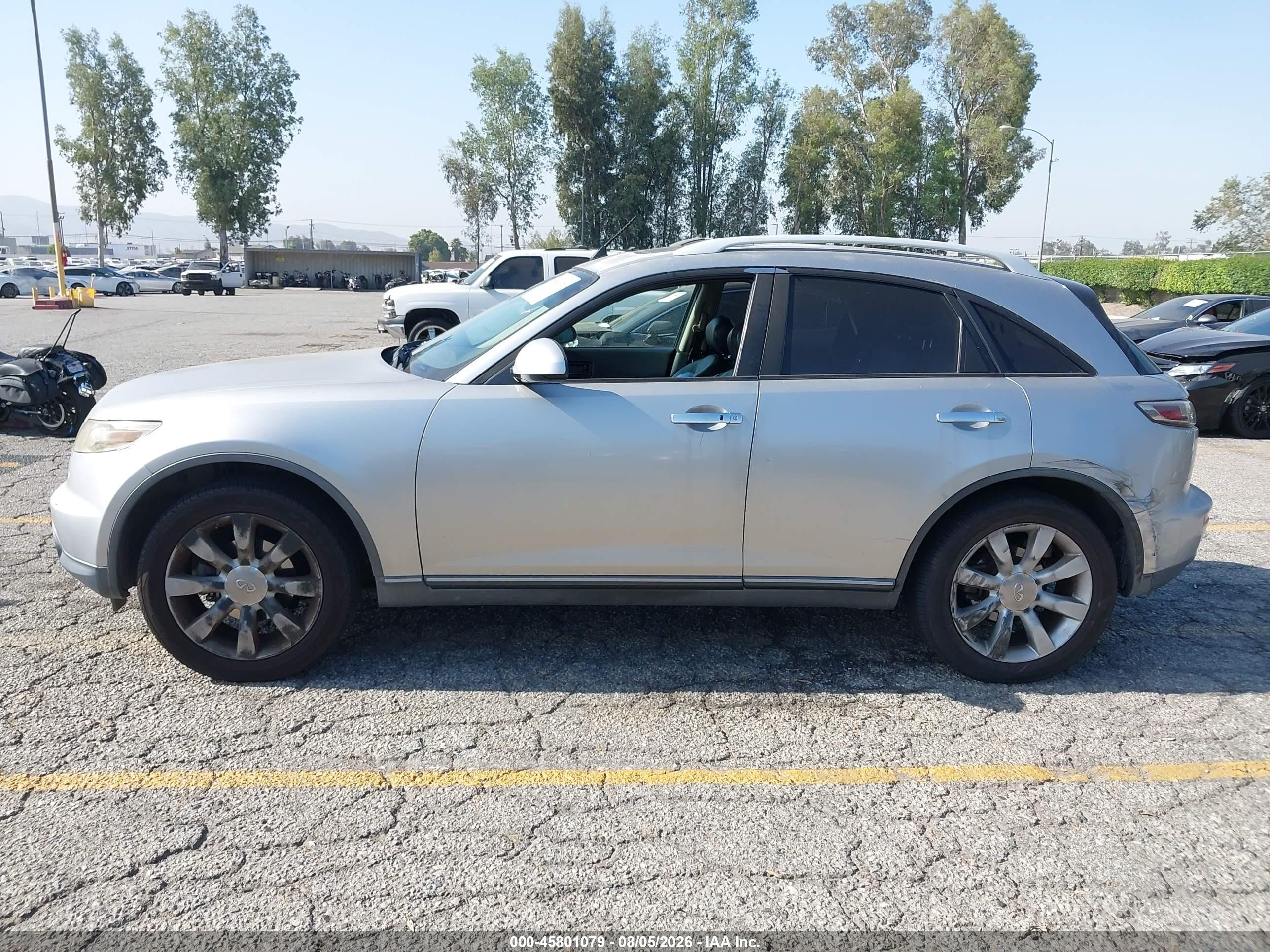 2005 Infiniti Fx35   Silver vin: JNRAS08U85X104739