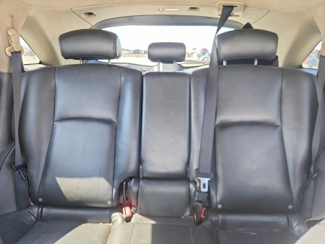 2003 Infiniti Fx35 Base Silver vin: JNRAS08W13X204194