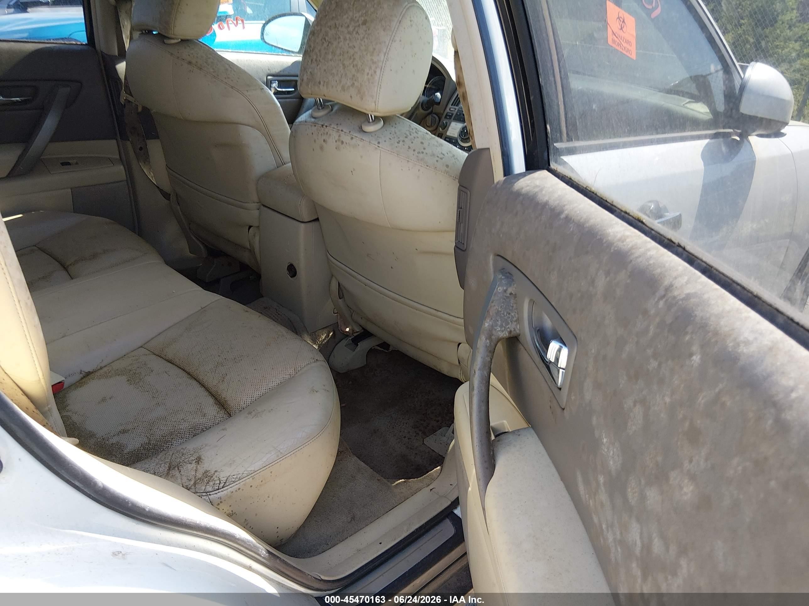 2007 Infiniti Fx35   White vin: JNRAS08W17X208719