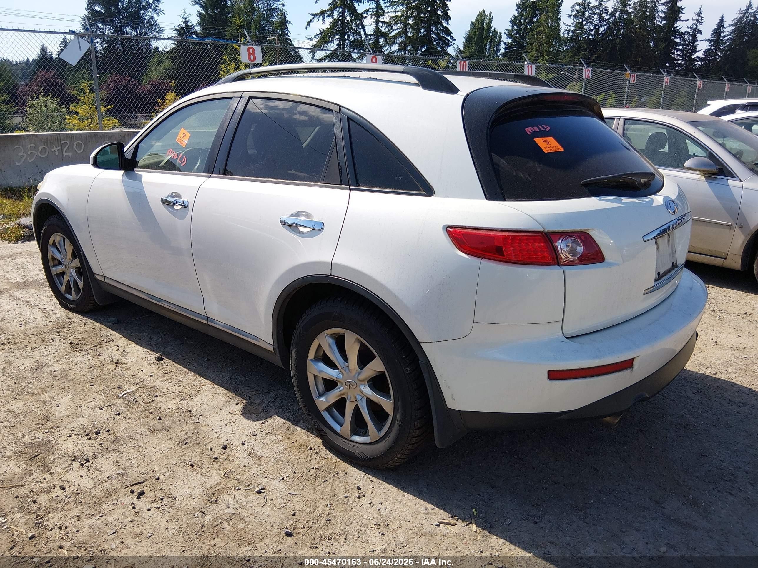2007 Infiniti Fx35   White vin: JNRAS08W17X208719