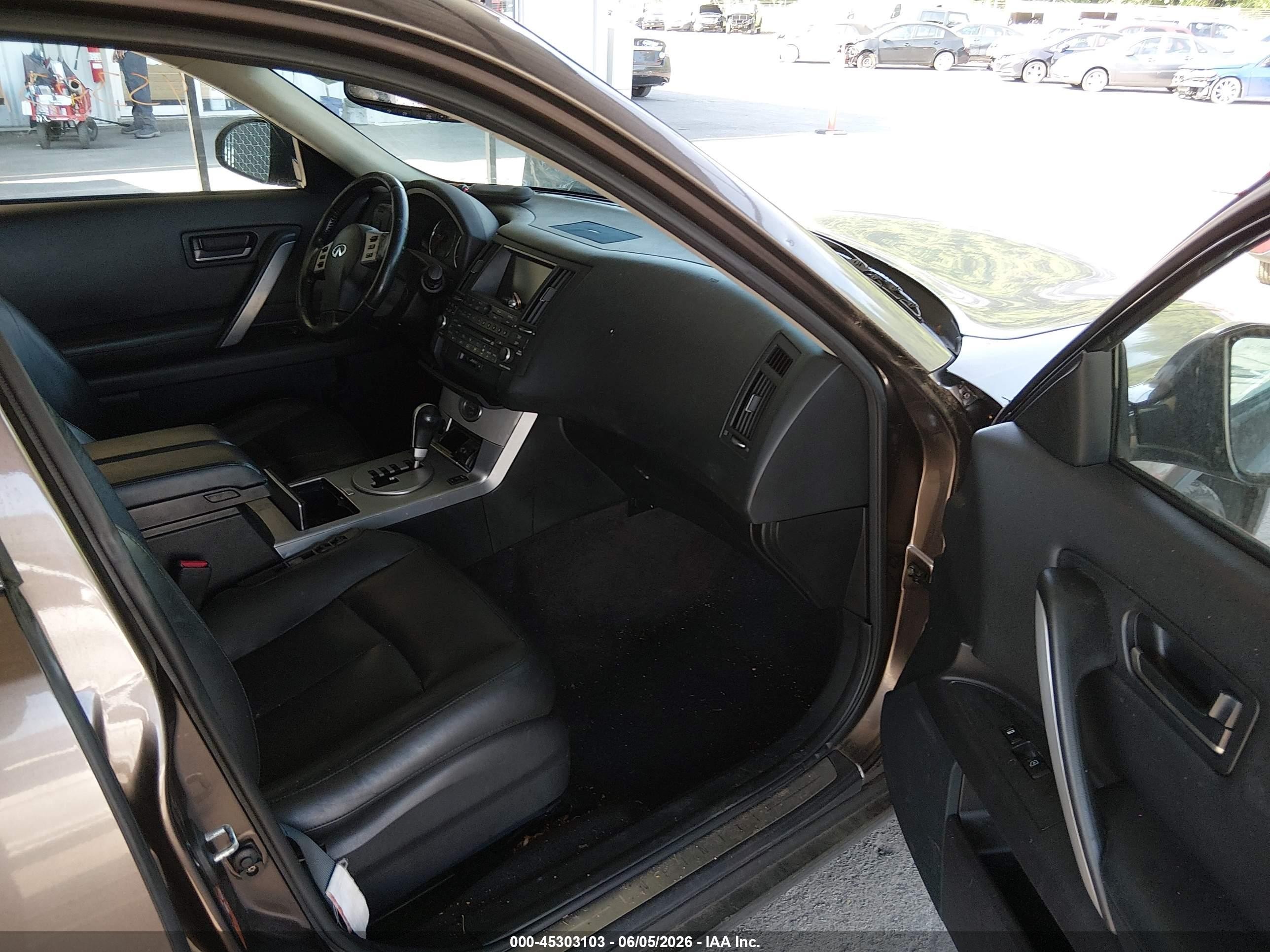 2005 Infiniti Fx35   Brown vin: JNRAS08W25X210847