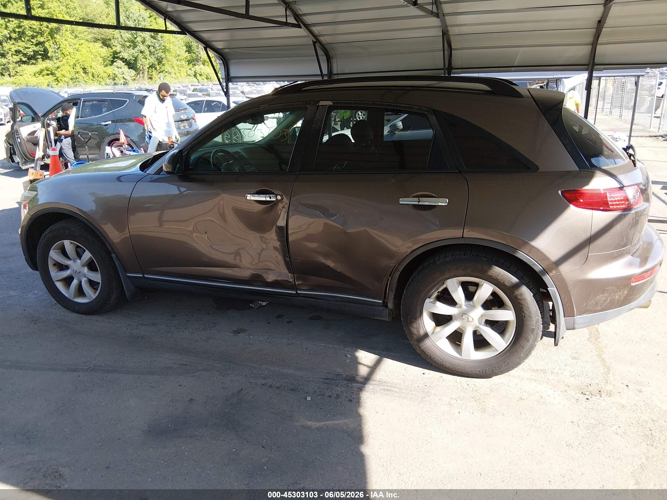 2005 Infiniti Fx35   Brown vin: JNRAS08W25X210847