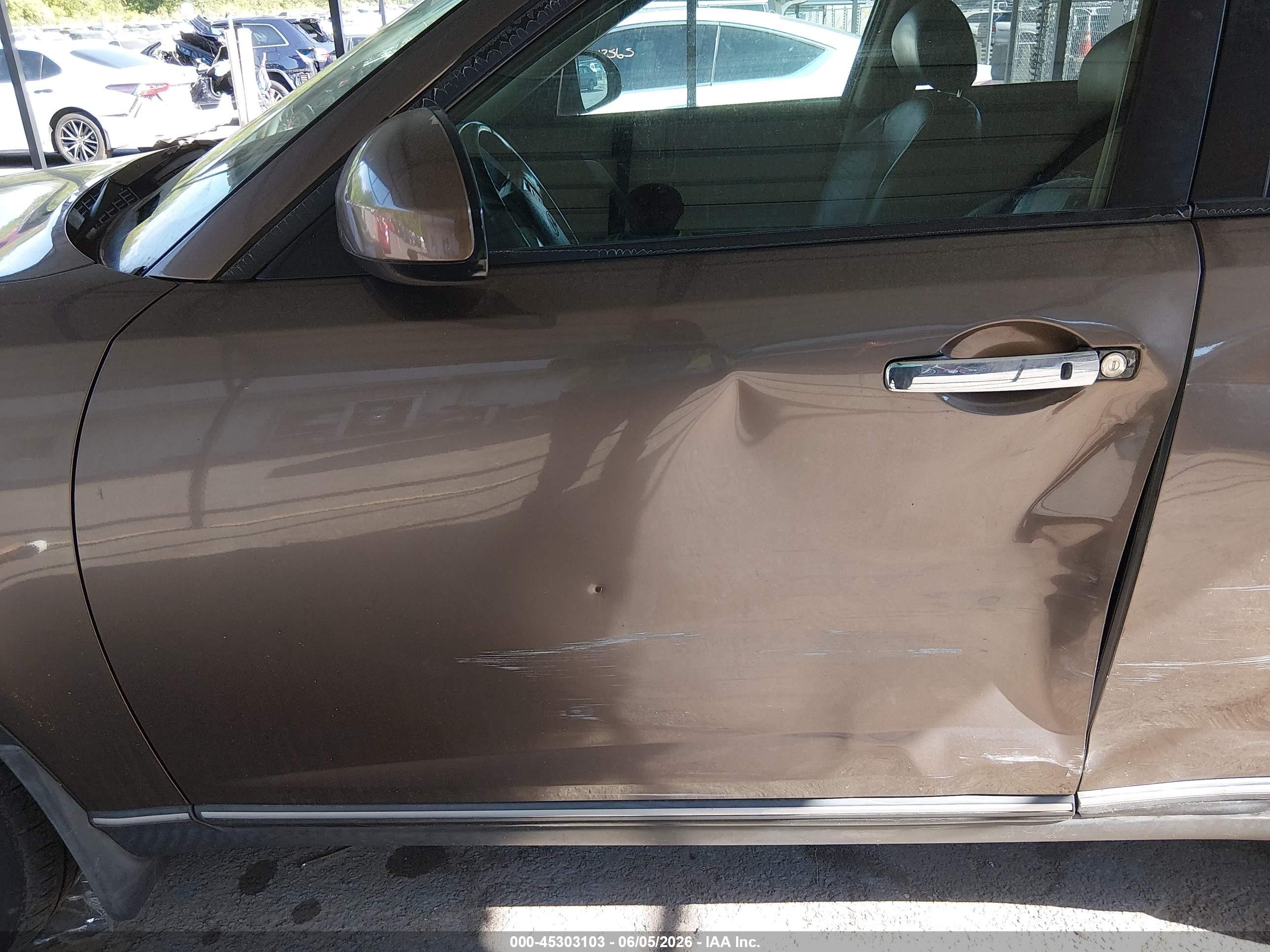 2005 Infiniti Fx35   Brown vin: JNRAS08W25X210847