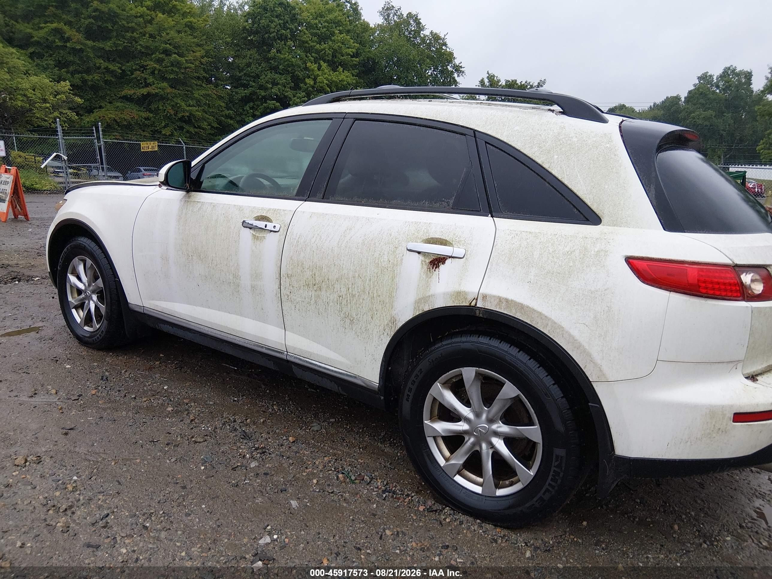 2008 Infiniti Fx35   White vin: JNRAS08W28X208312
