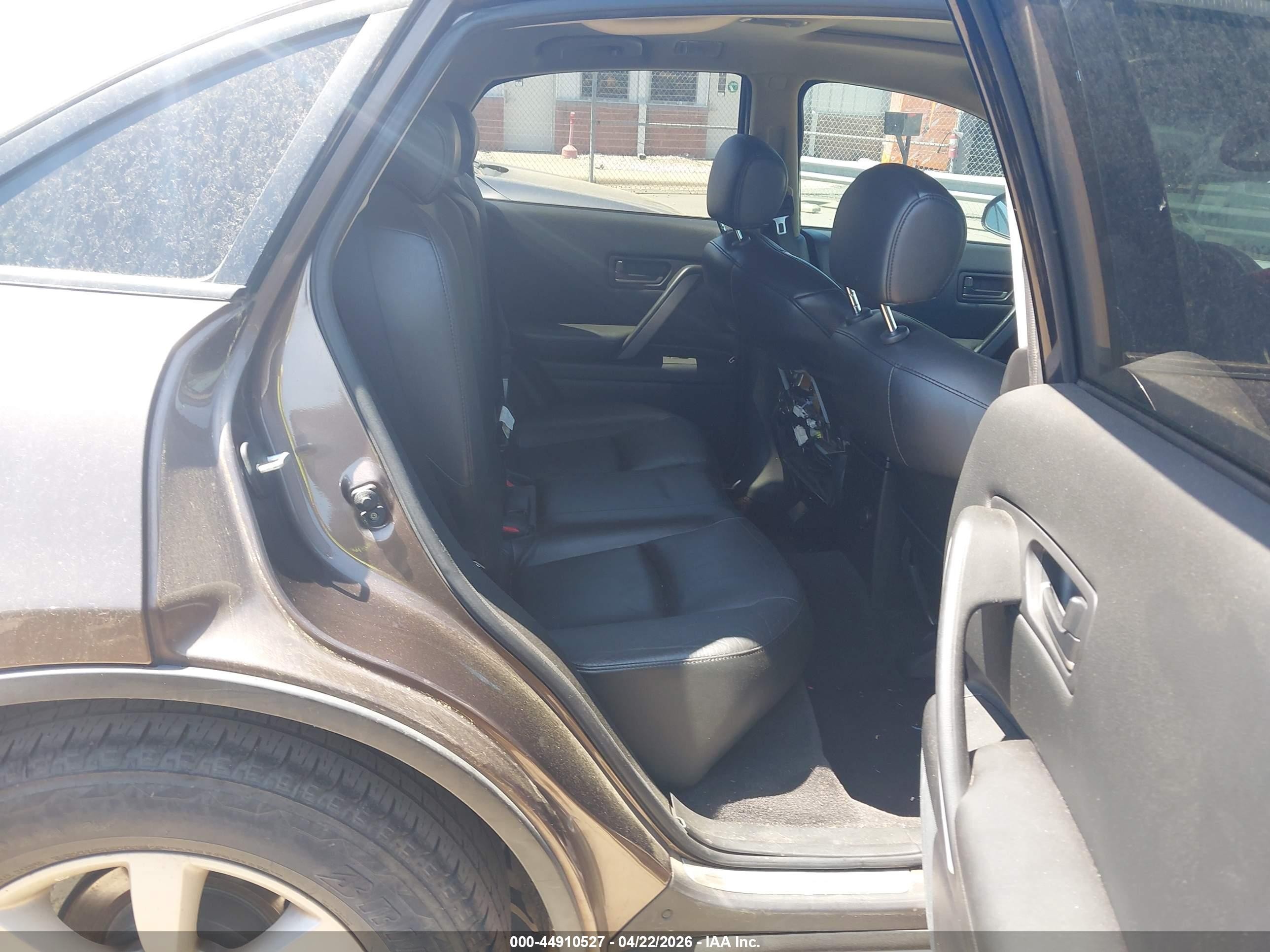 2004 Infiniti Fx35   Brown vin: JNRAS08W34X210337