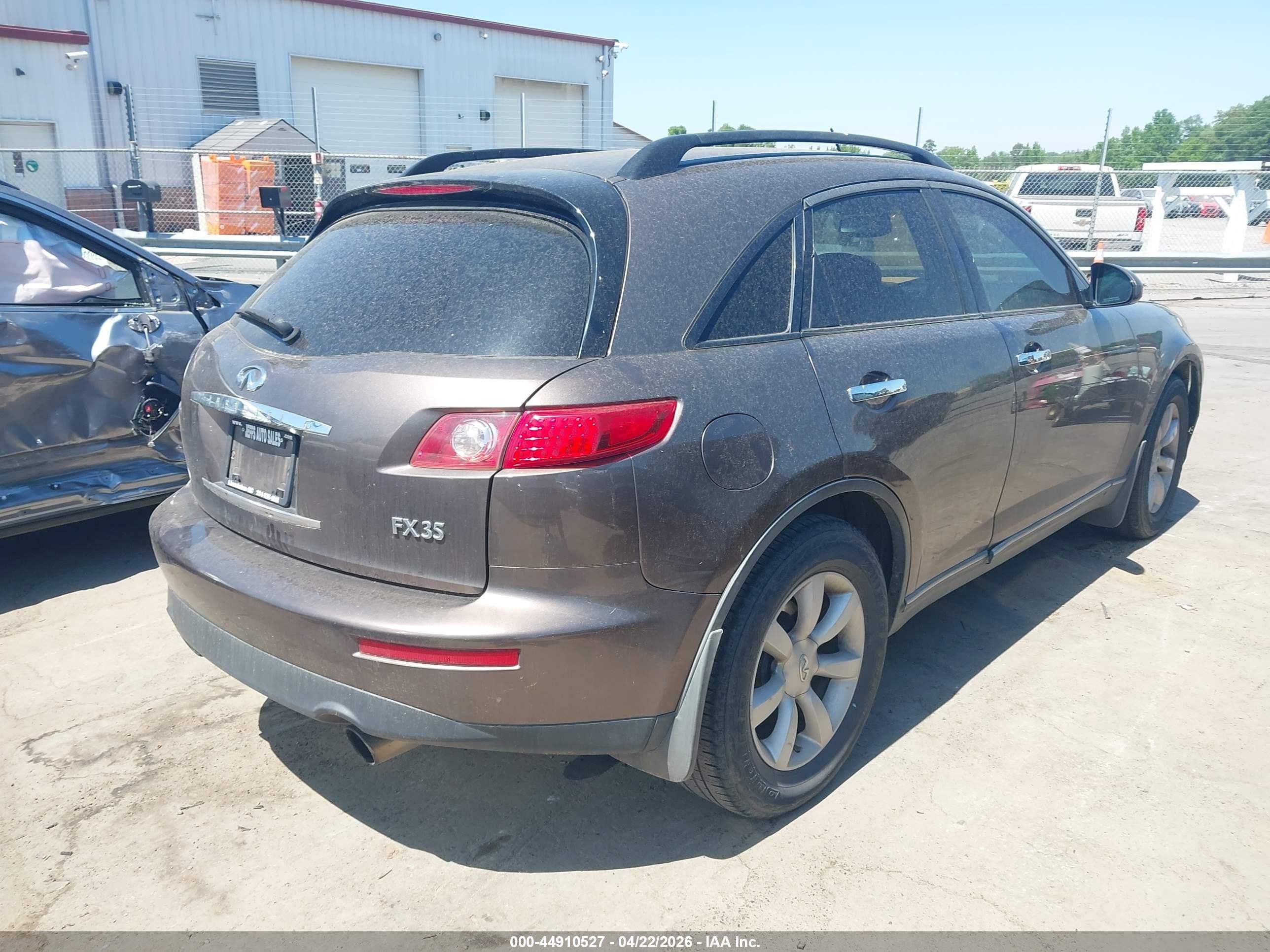 2004 Infiniti Fx35   Brown vin: JNRAS08W34X210337
