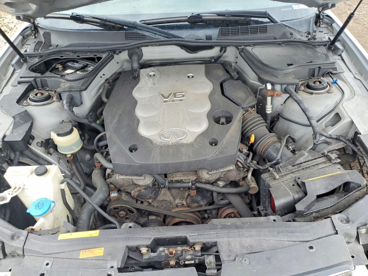 2008 Infiniti Fx35 Base Silver vin: JNRAS08W38X208903