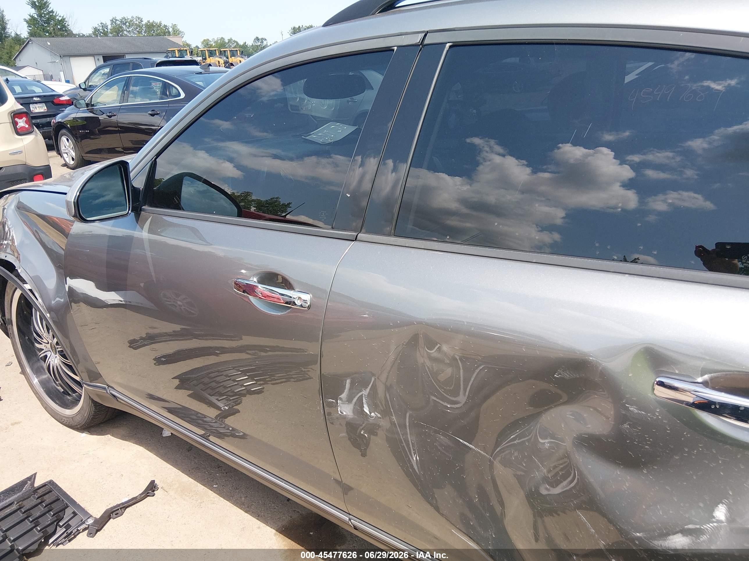 2005 Infiniti Fx35   Silver vin: JNRAS08W45X220330