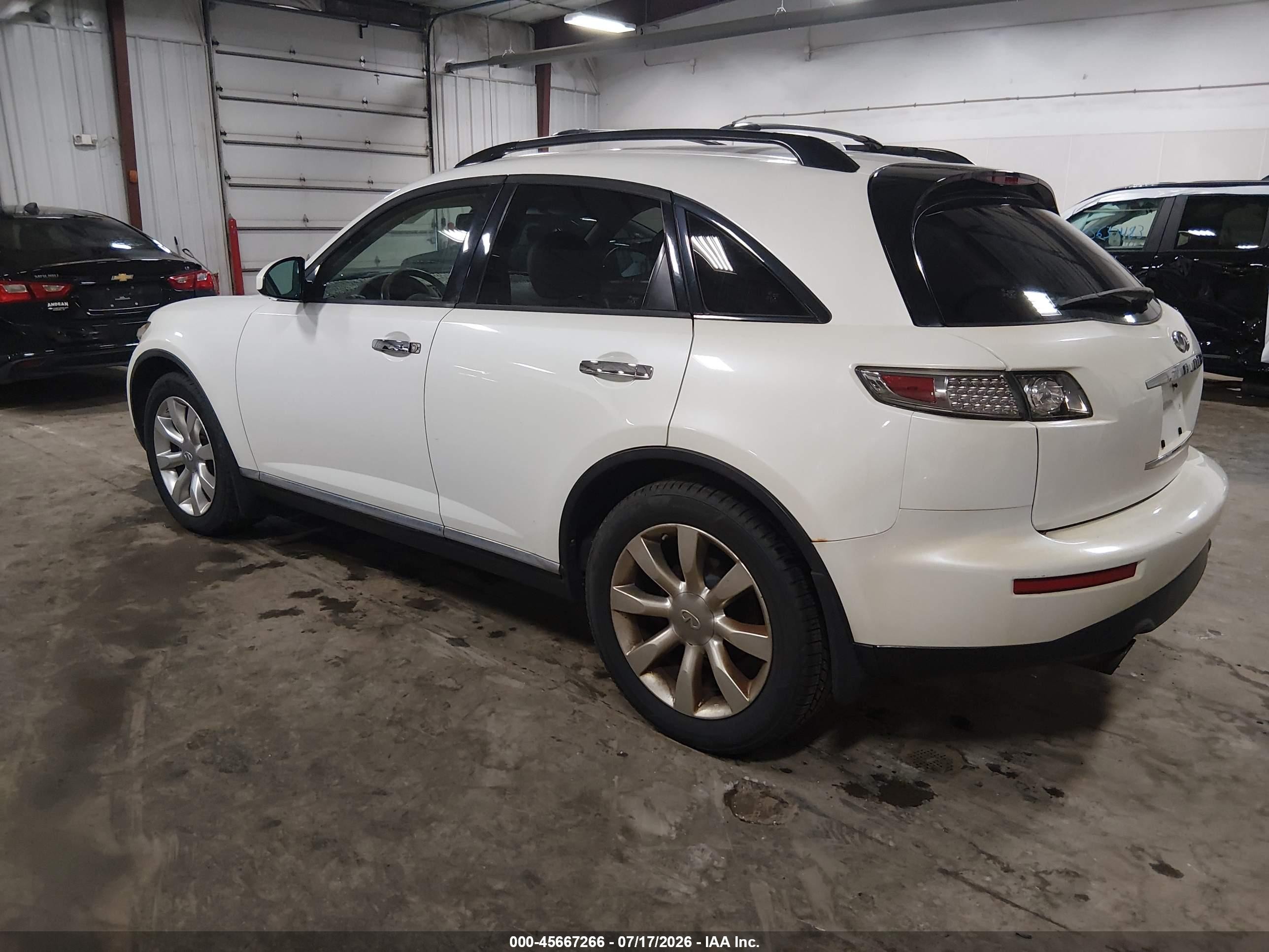 2007 Infiniti Fx35   White vin: JNRAS08W47X209007