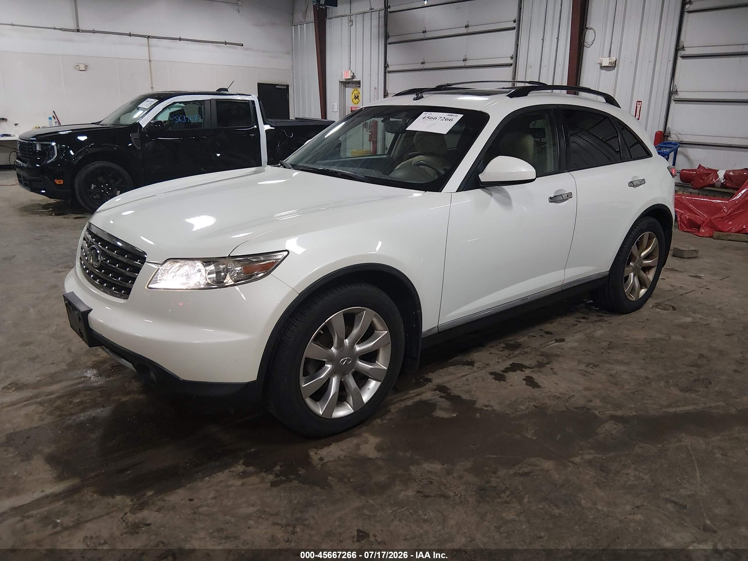 2007 Infiniti Fx35   White vin: JNRAS08W47X209007