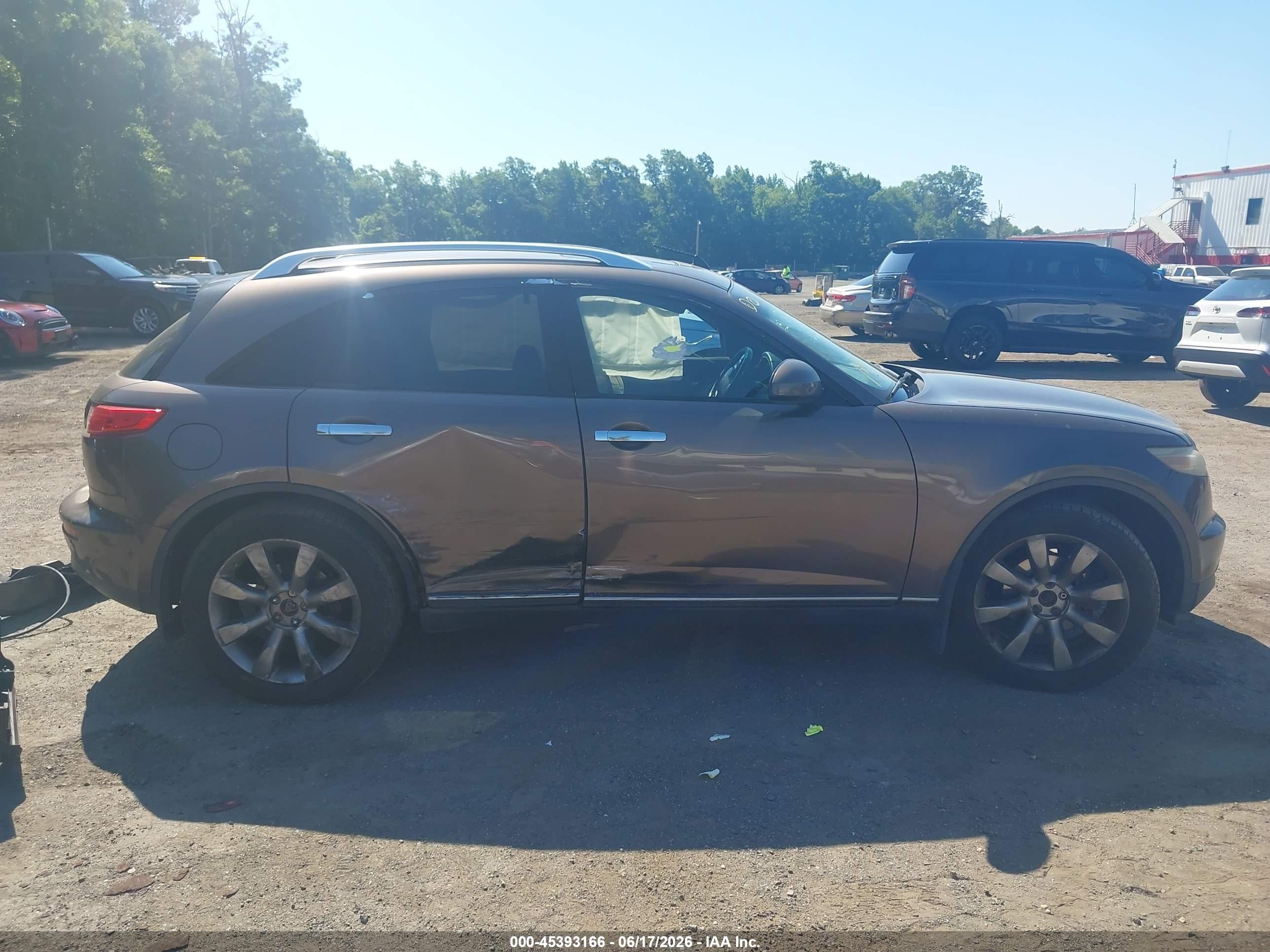 2004 Infiniti Fx35   Brown vin: JNRAS08W64X214463