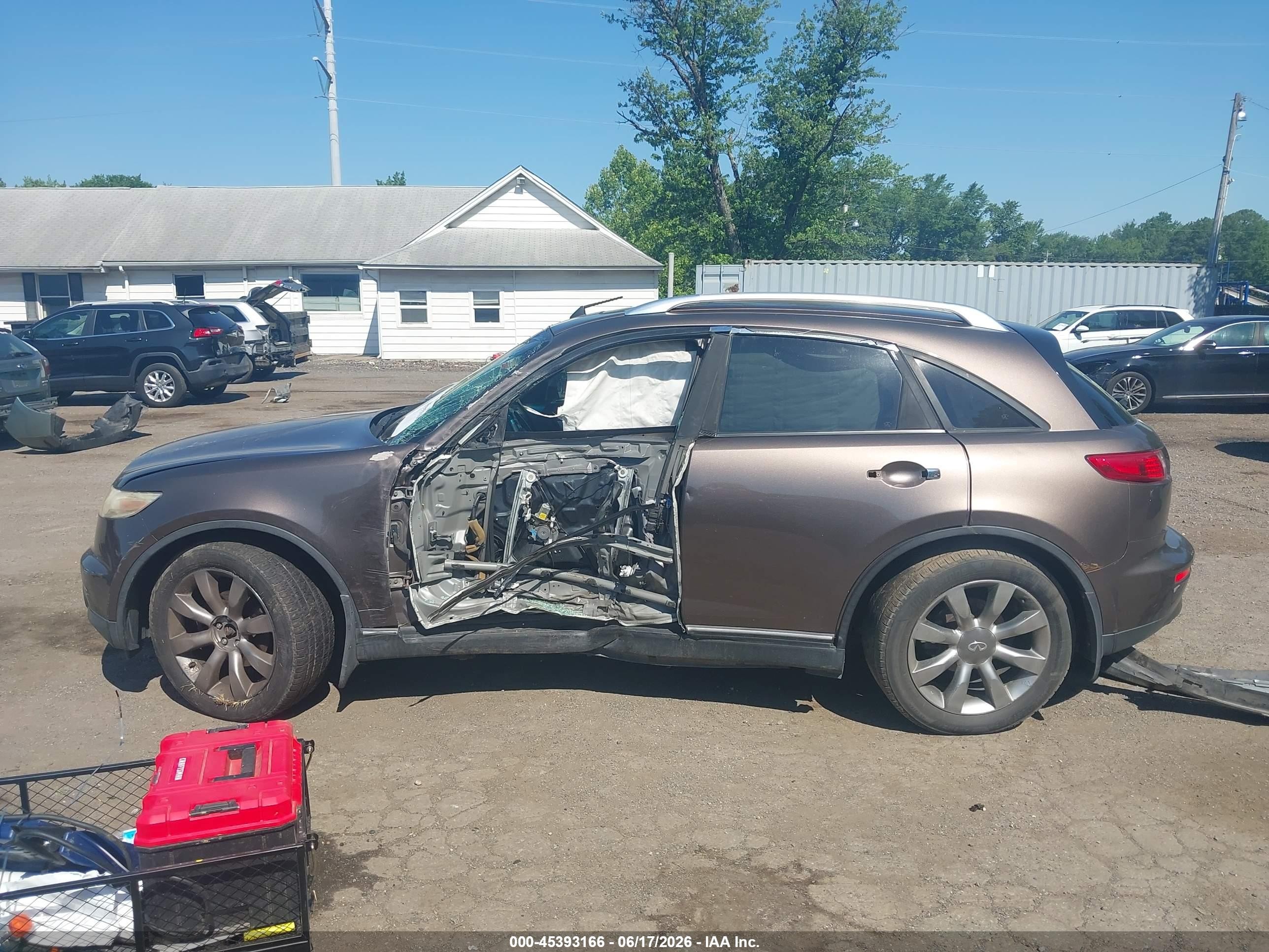 2004 Infiniti Fx35   Brown vin: JNRAS08W64X214463