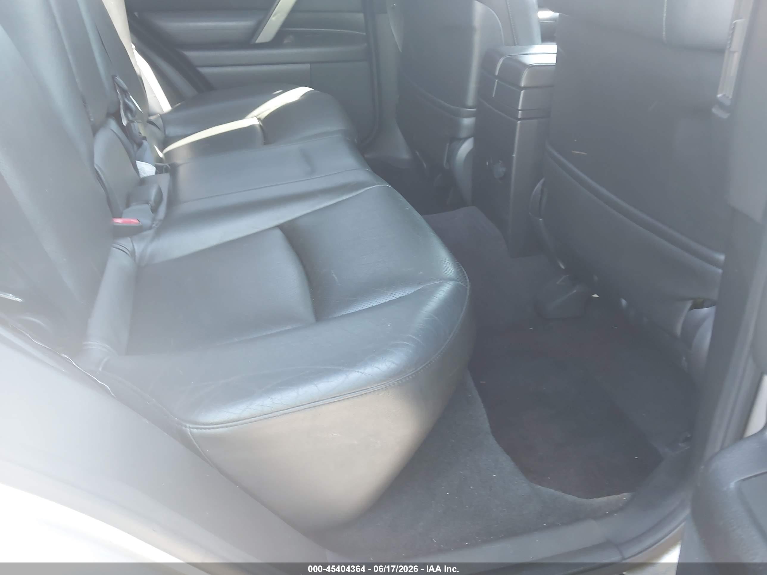 2005 Infiniti Fx35   Silver vin: JNRAS08W65X216487