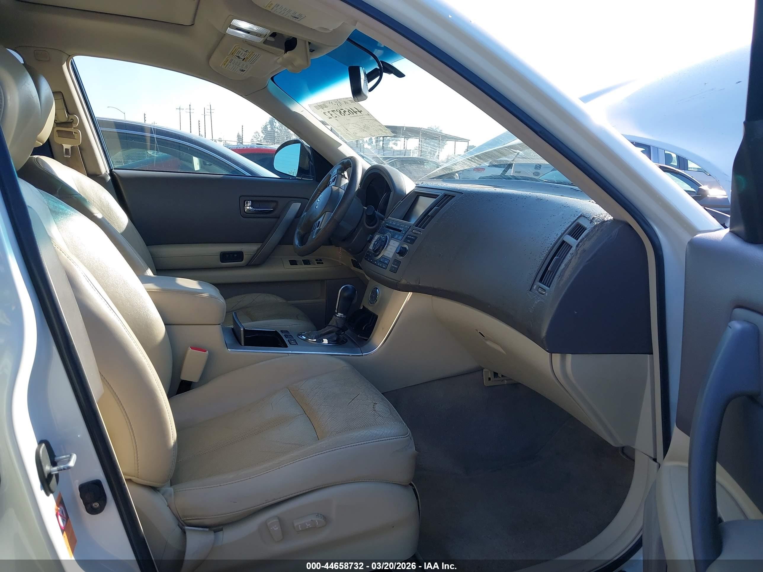 2007 Infiniti Fx35 White vin: JNRAS08W67X204228