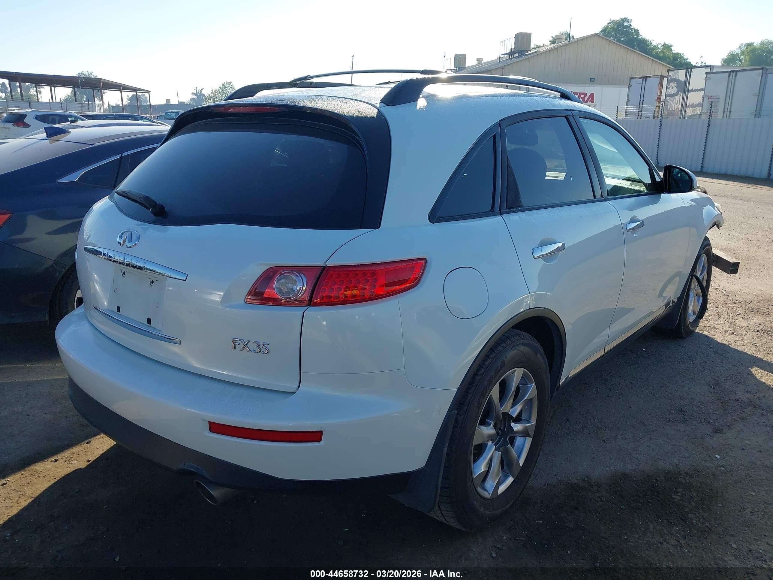 2007 Infiniti Fx35 White vin: JNRAS08W67X204228