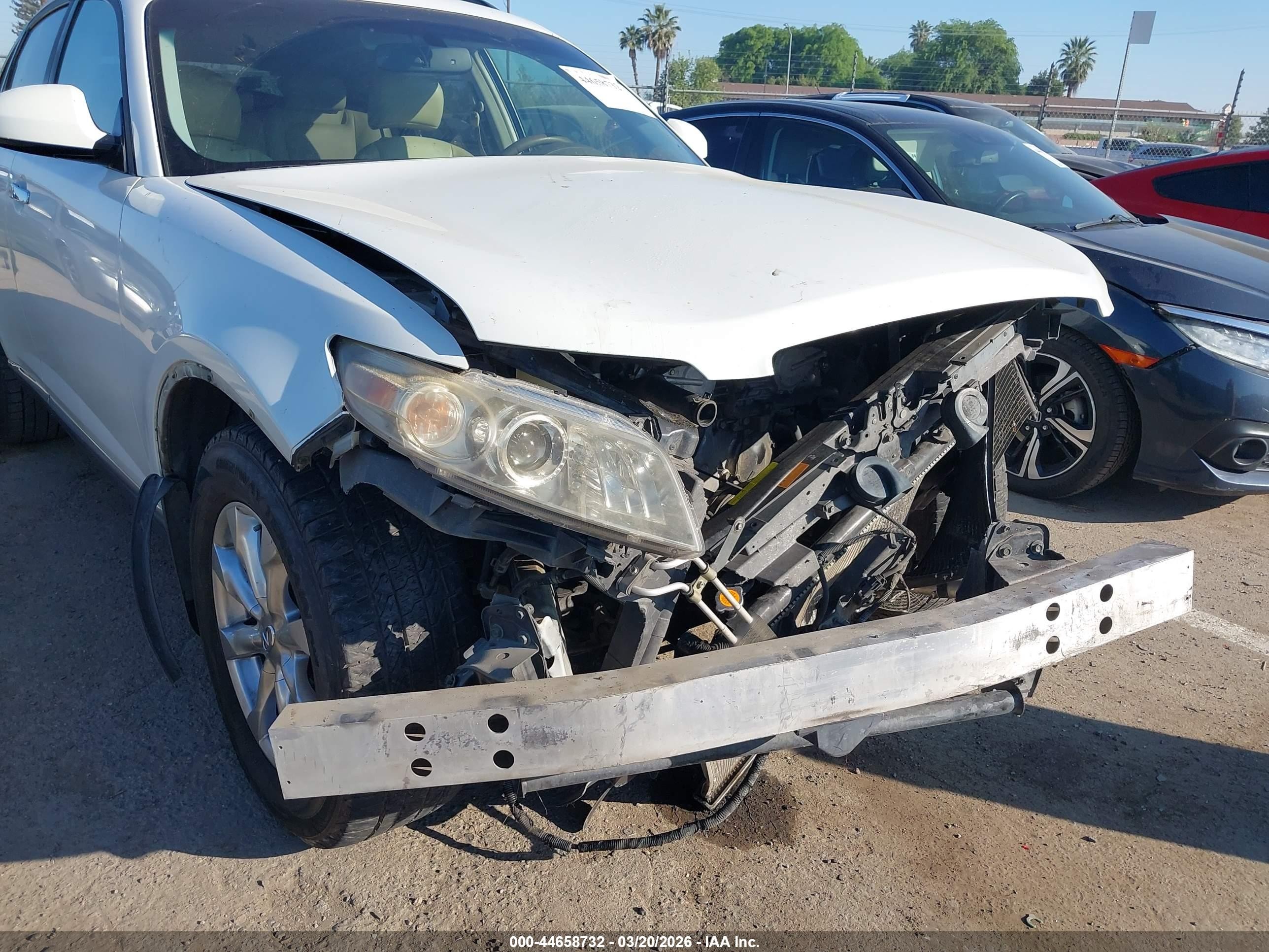 2007 Infiniti Fx35 White vin: JNRAS08W67X204228