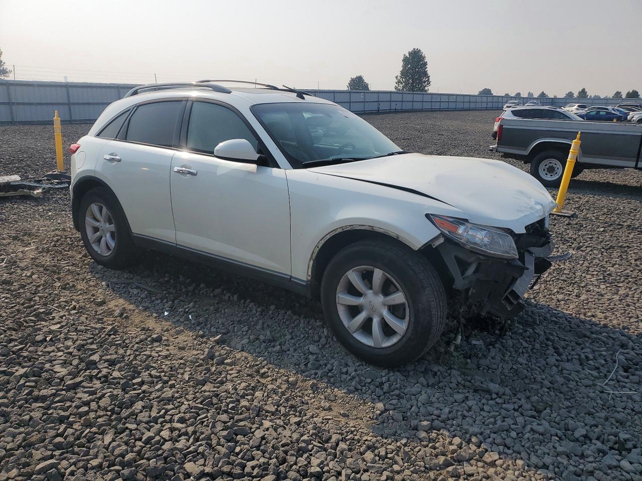 2003 Infiniti Fx35 Base White vin: JNRAS08W83X002050