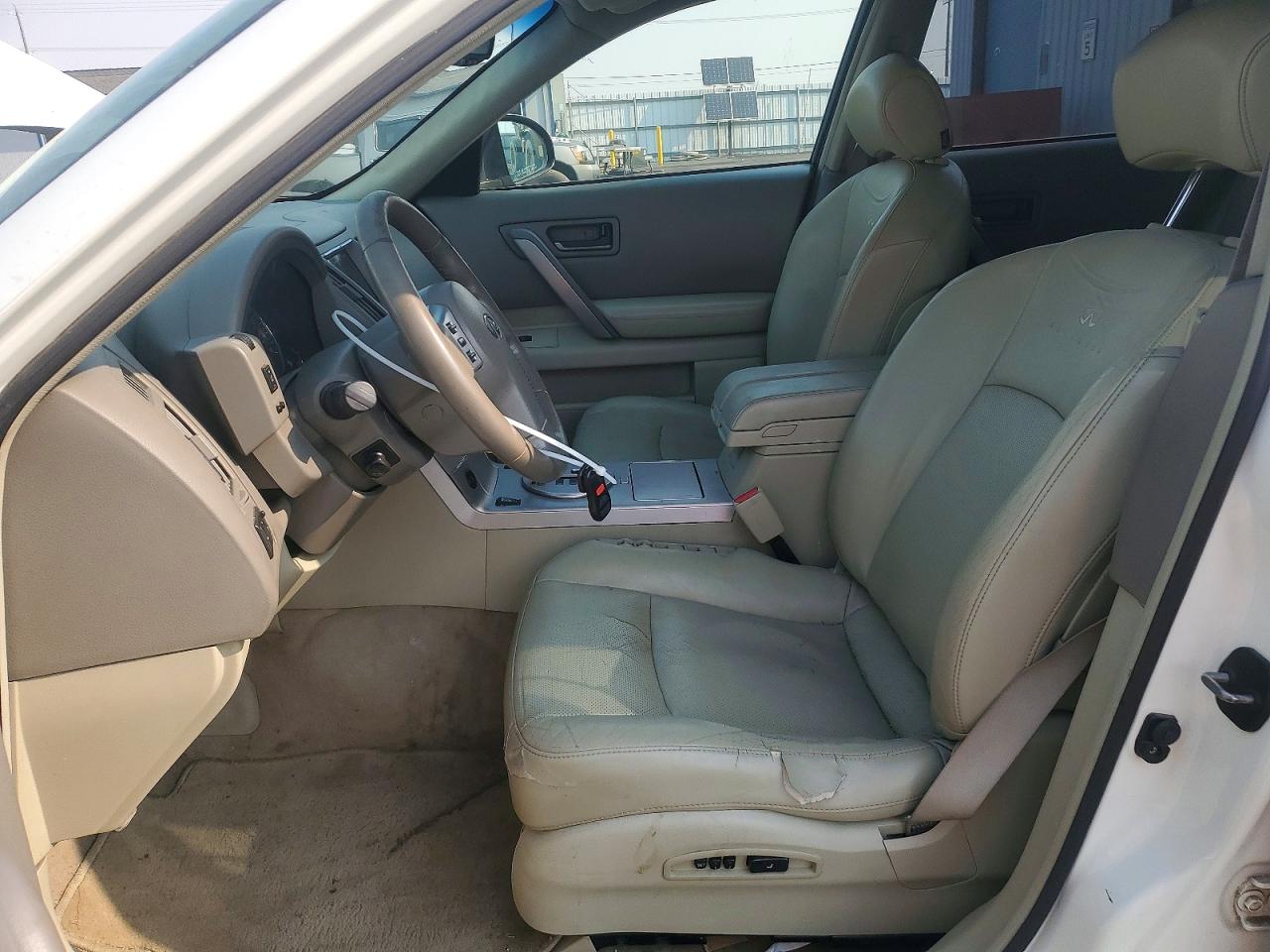 2003 Infiniti Fx35 Base White vin: JNRAS08W83X002050