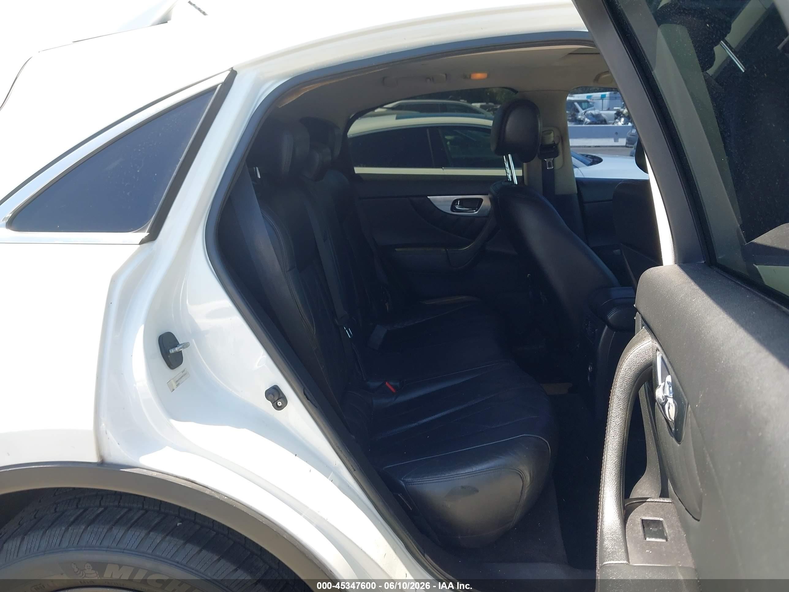 2009 Infiniti Fx35   Белый vin: JNRAS18U89m102843