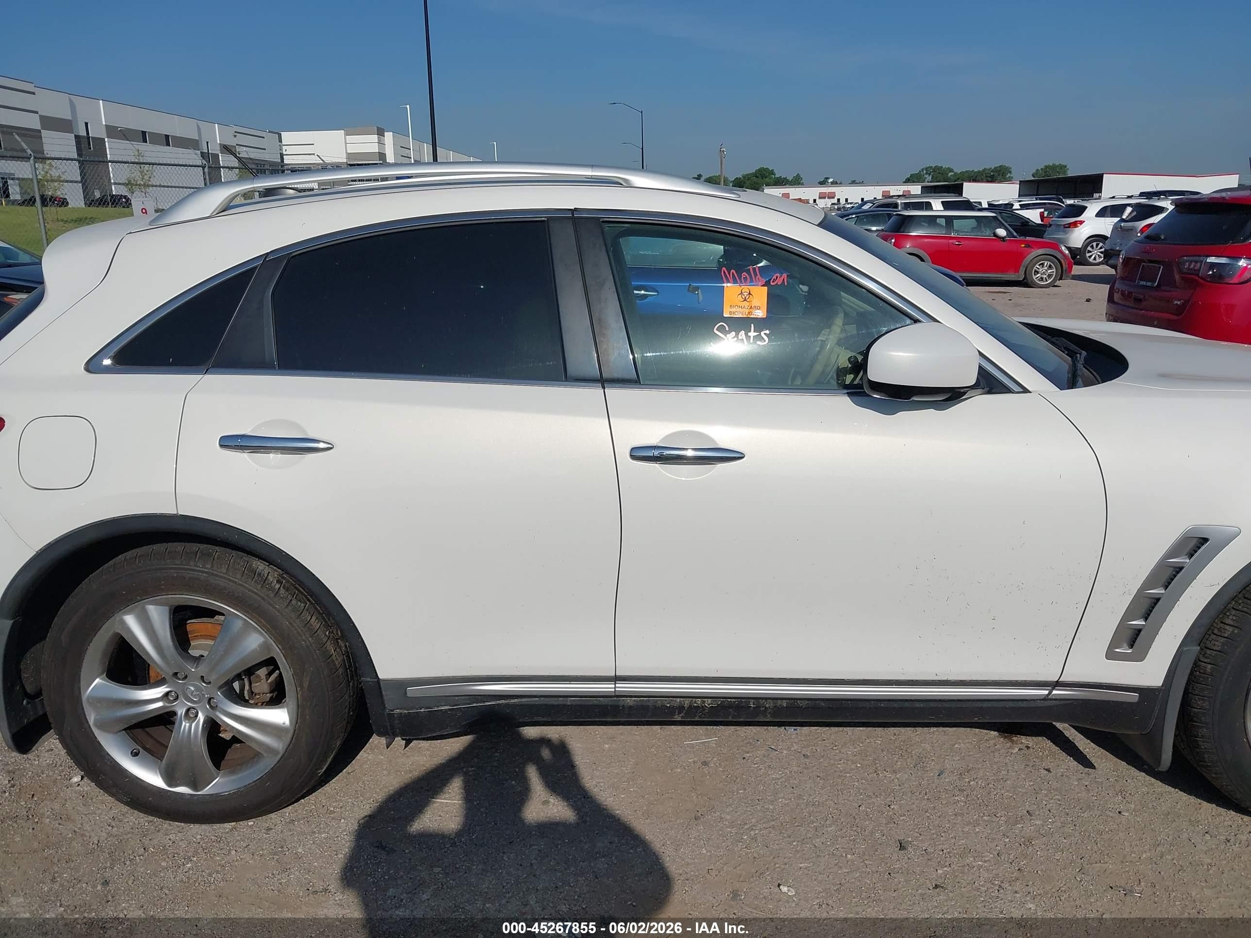 2009 Infiniti Fx35   White vin: JNRAS18W09M150970