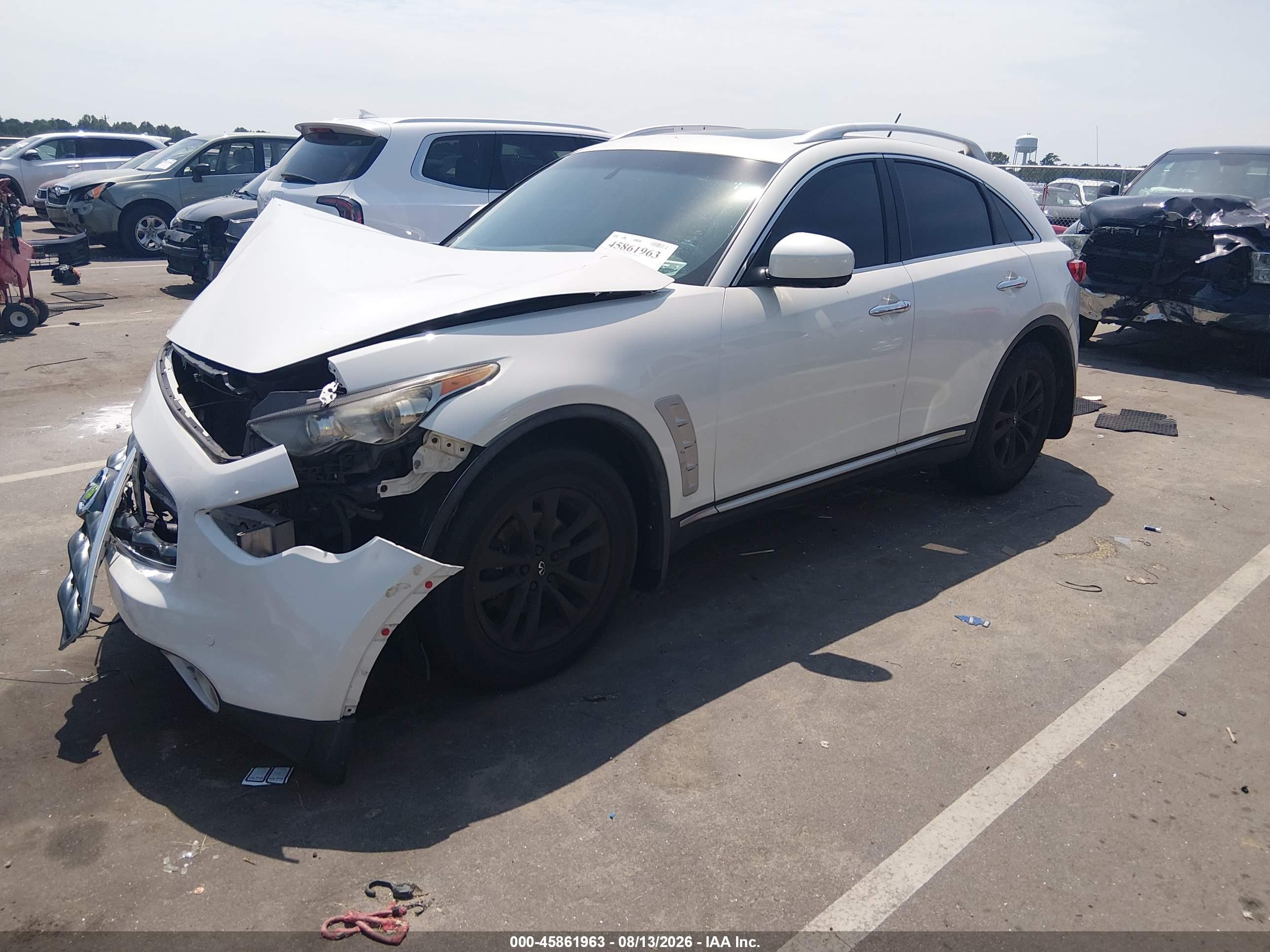 2009 Infiniti Fx35   White vin: JNRAS18W09M155635