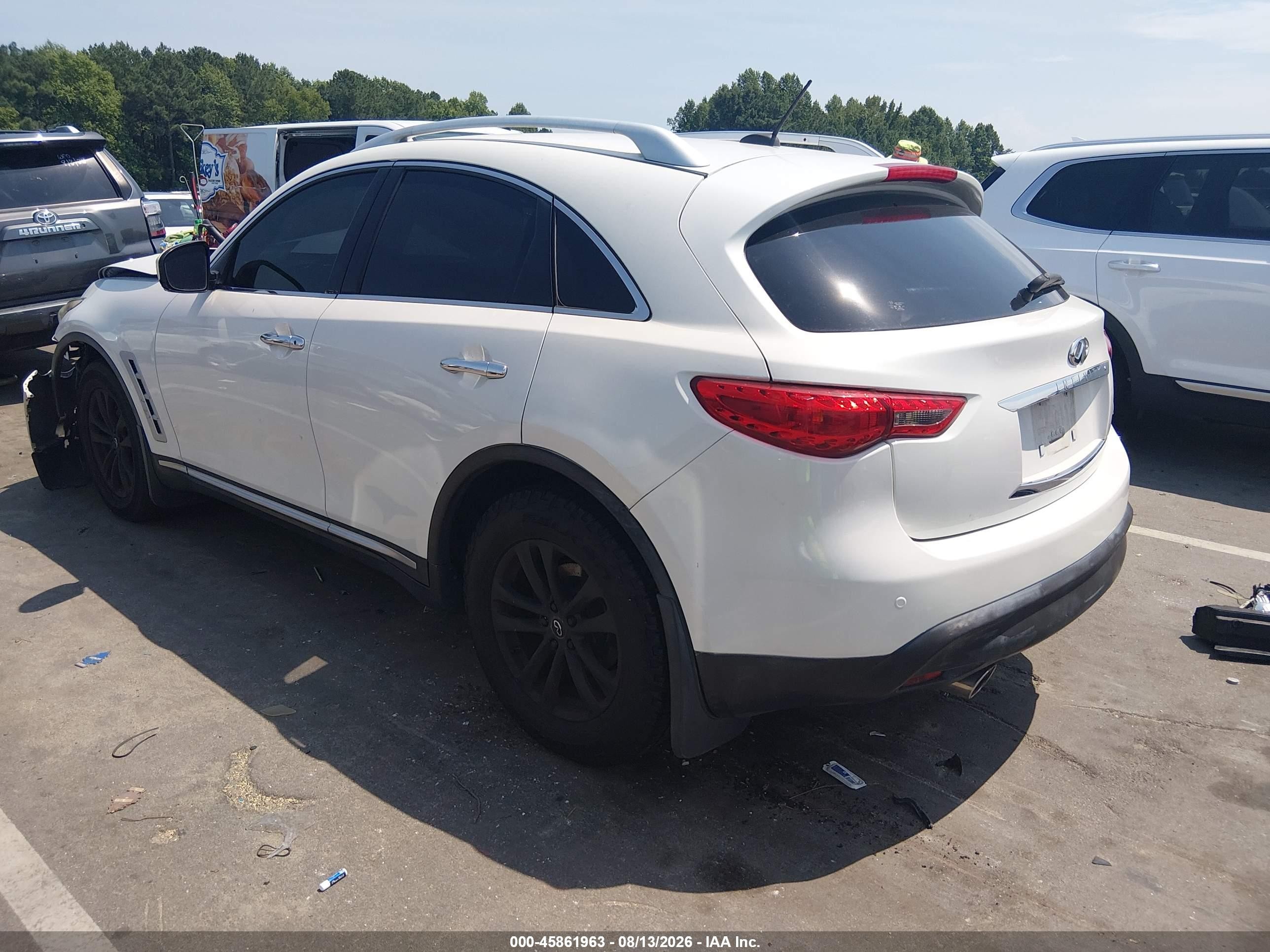 2009 Infiniti Fx35   White vin: JNRAS18W09M155635
