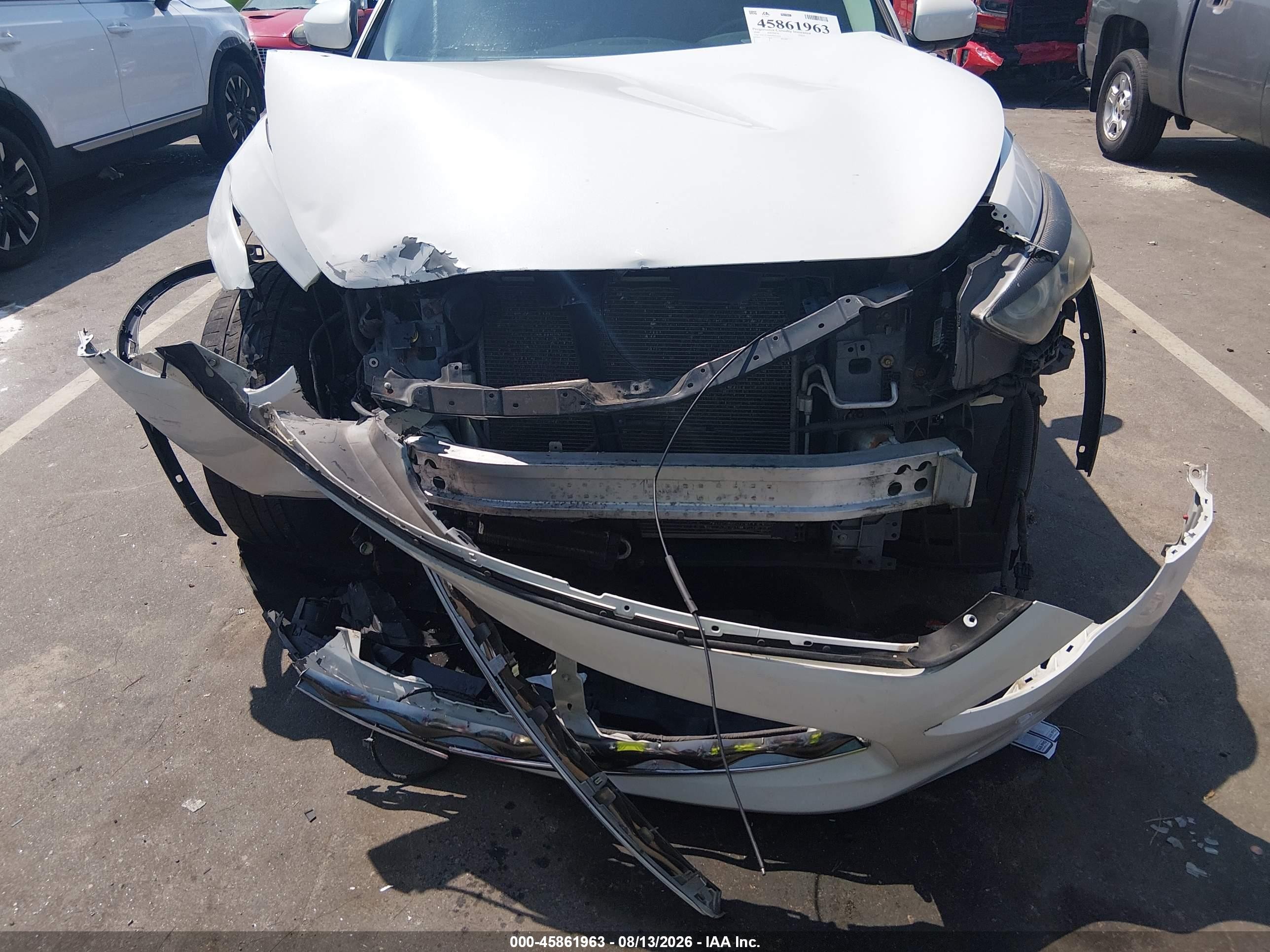 2009 Infiniti Fx35   White vin: JNRAS18W09M155635