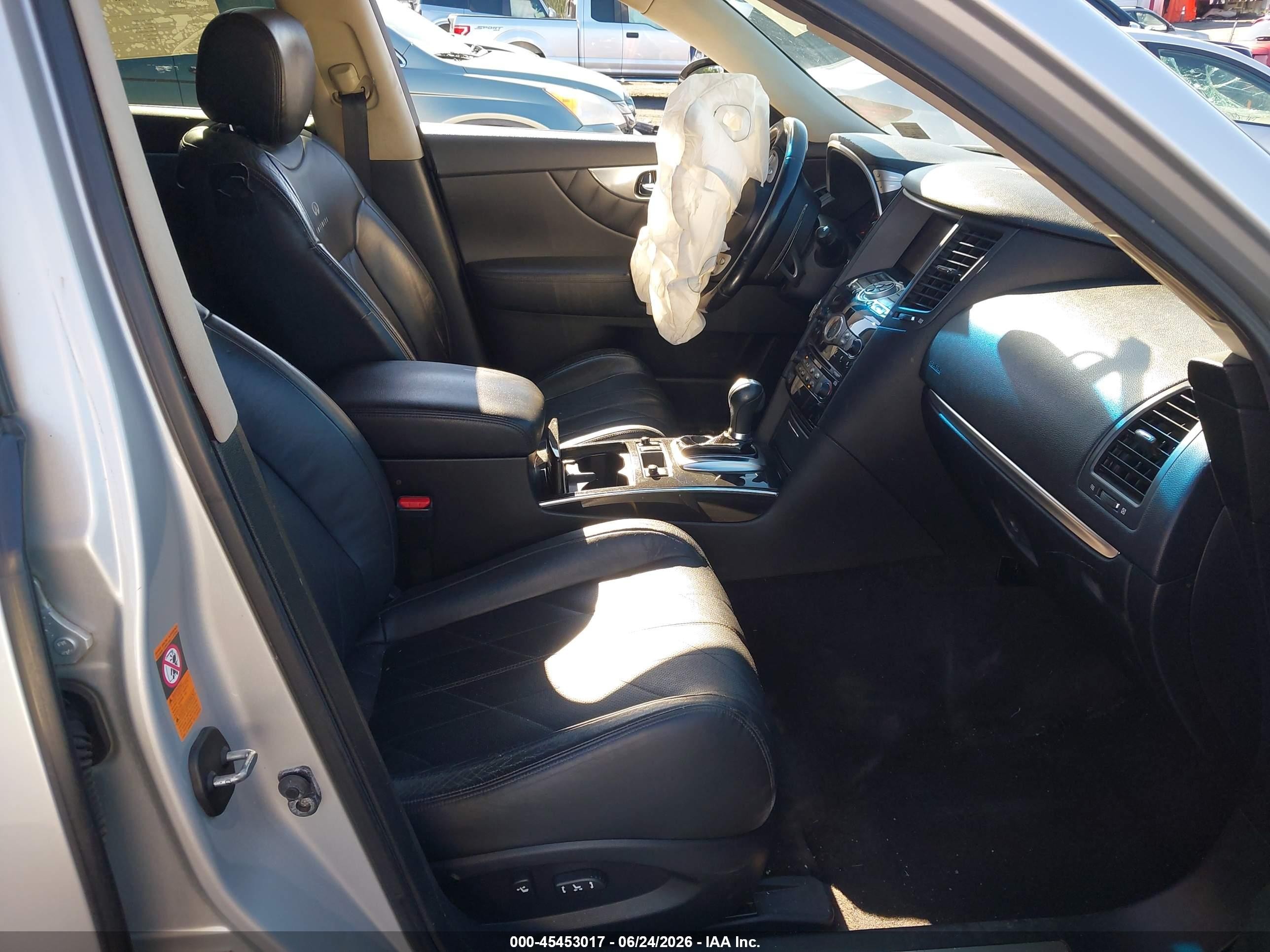 2009 Infiniti Fx35 Silver vin: JNRAS18W09M156932