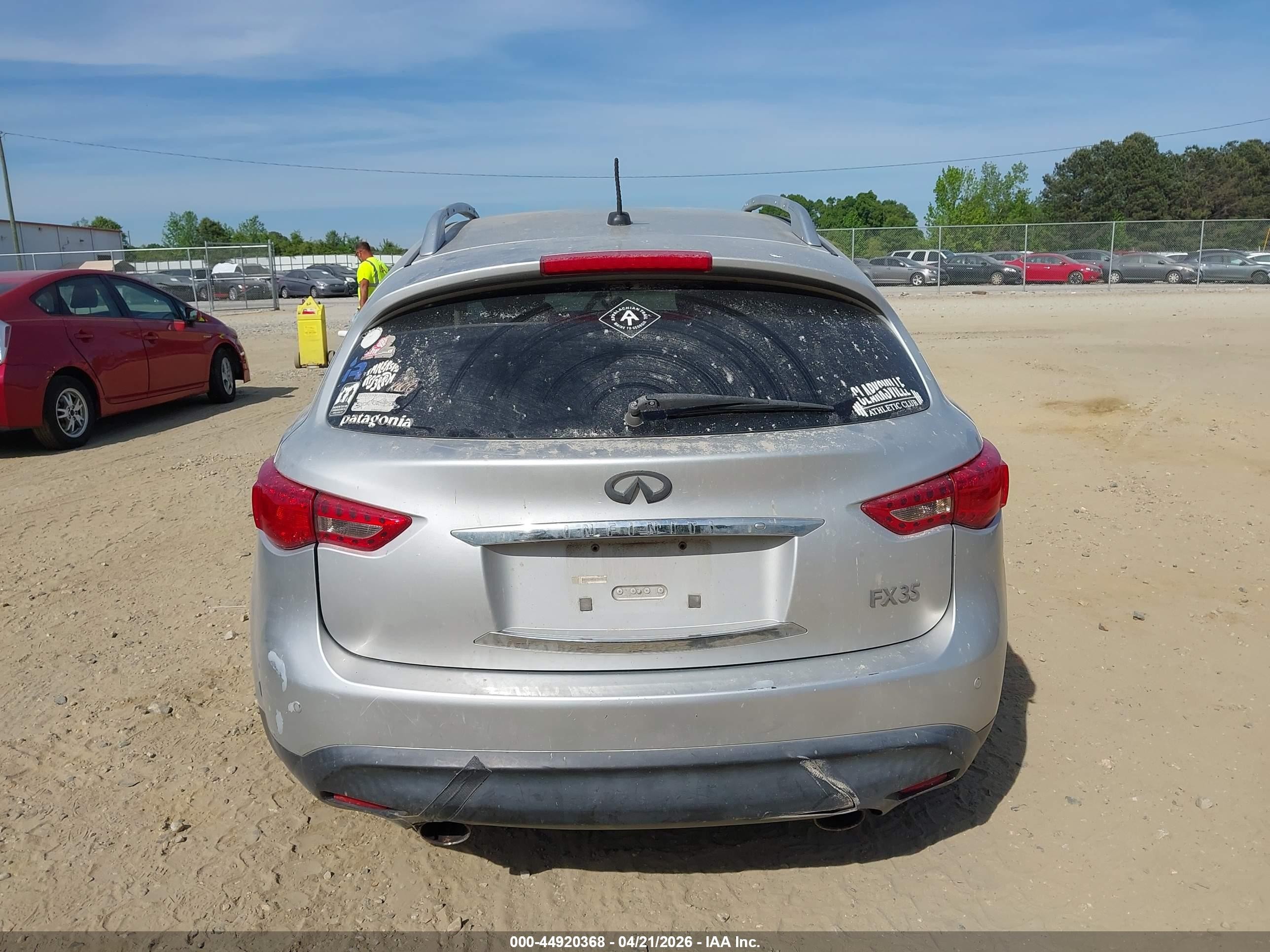 2009 Infiniti Fx35   Silver vin: JNRAS18W29M156236