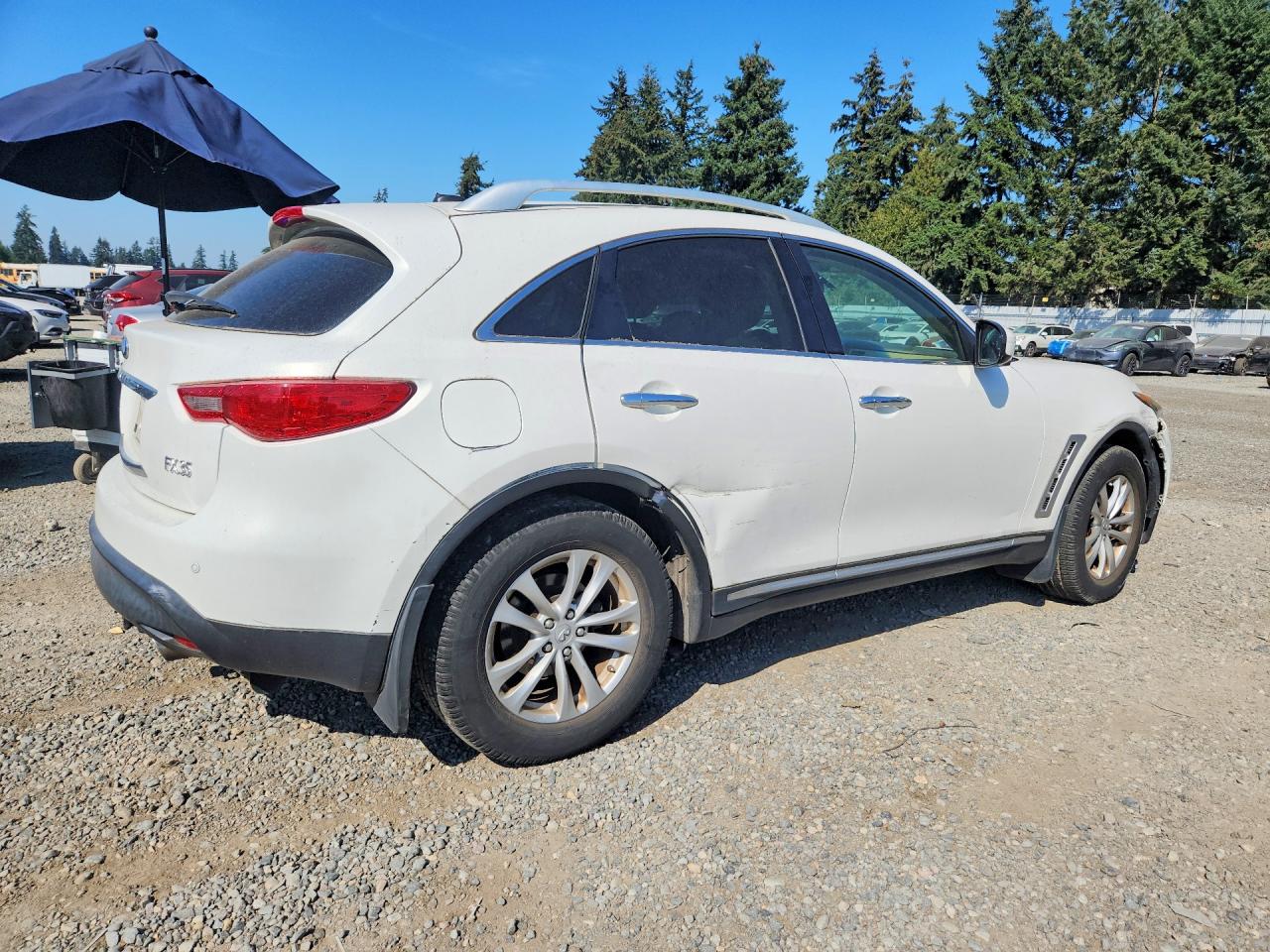 2009 Infiniti Fx35 Base Белый vin: JNRAS18W99M153043
