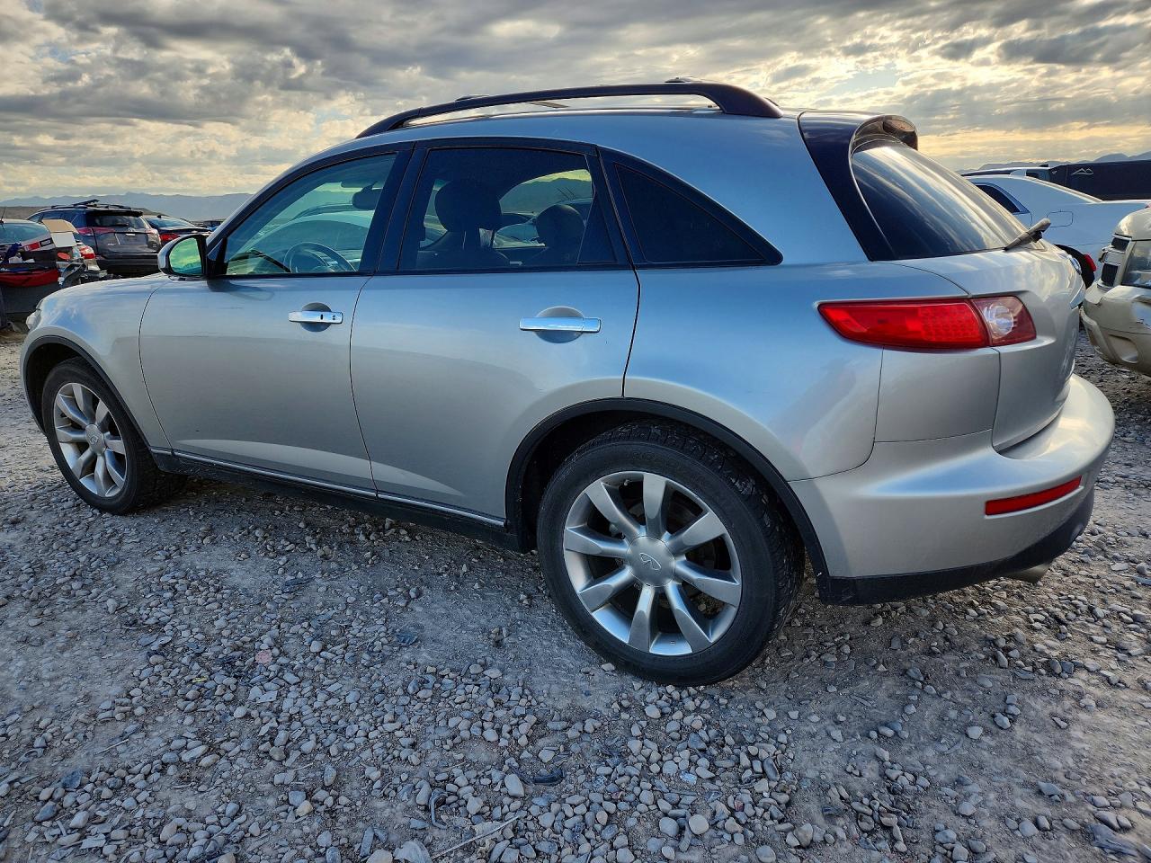 2003 Infiniti Fx45 Base Silver vin: JNRBS08W33X403736