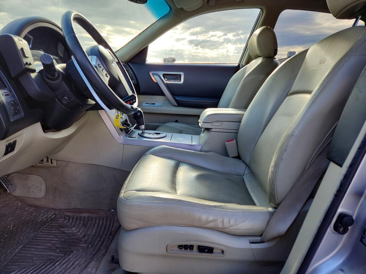 2003 Infiniti Fx45 Base Silver vin: JNRBS08W33X403736