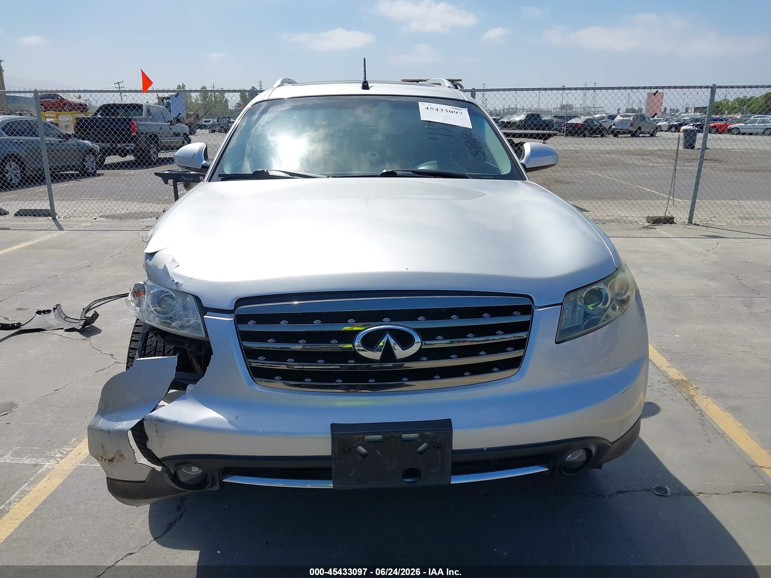 2007 Infiniti Fx45   Silver vin: JNRBS08W87X400191