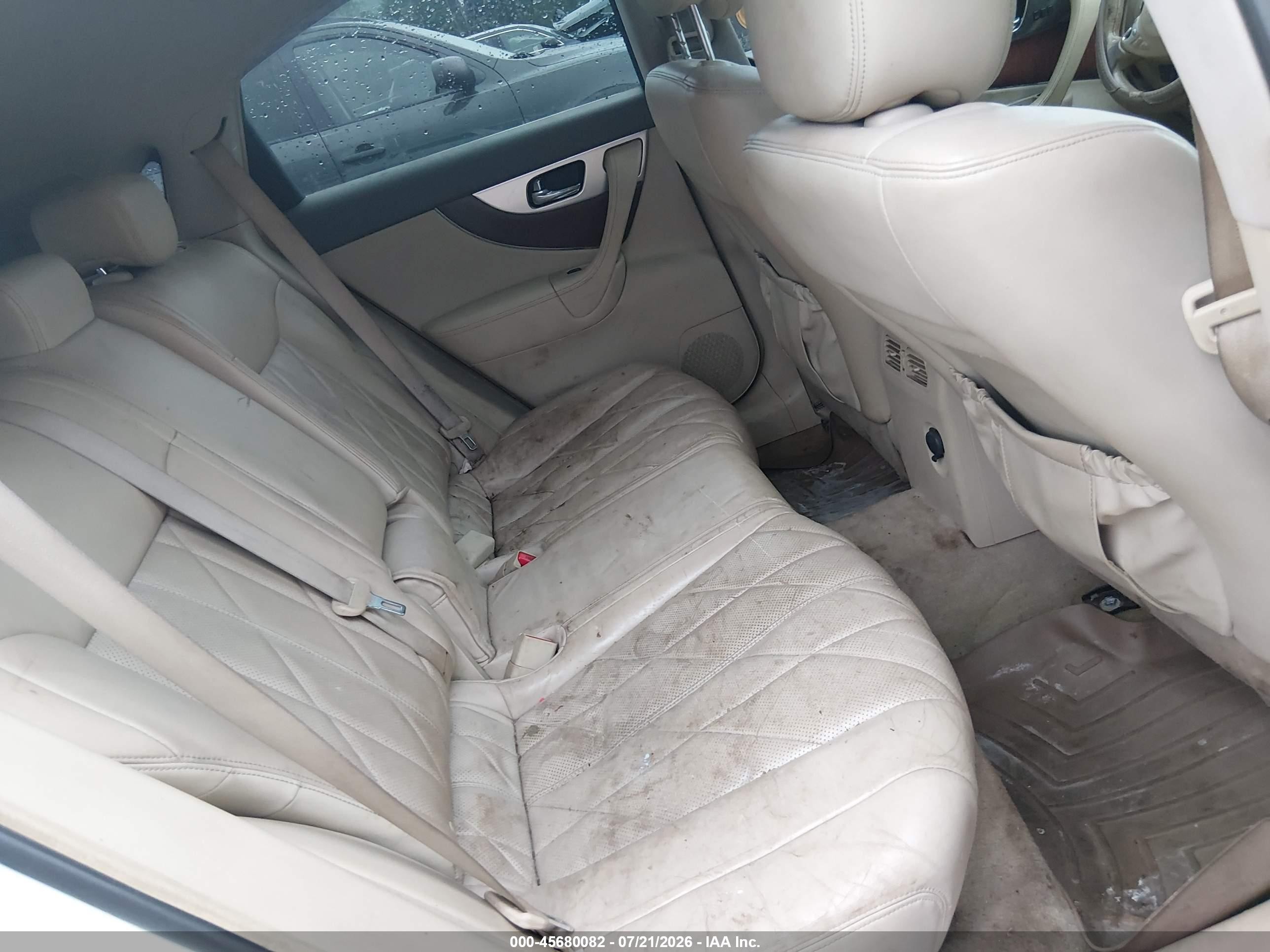 2009 Infiniti Fx50   White vin: JNRBS18W69M201490