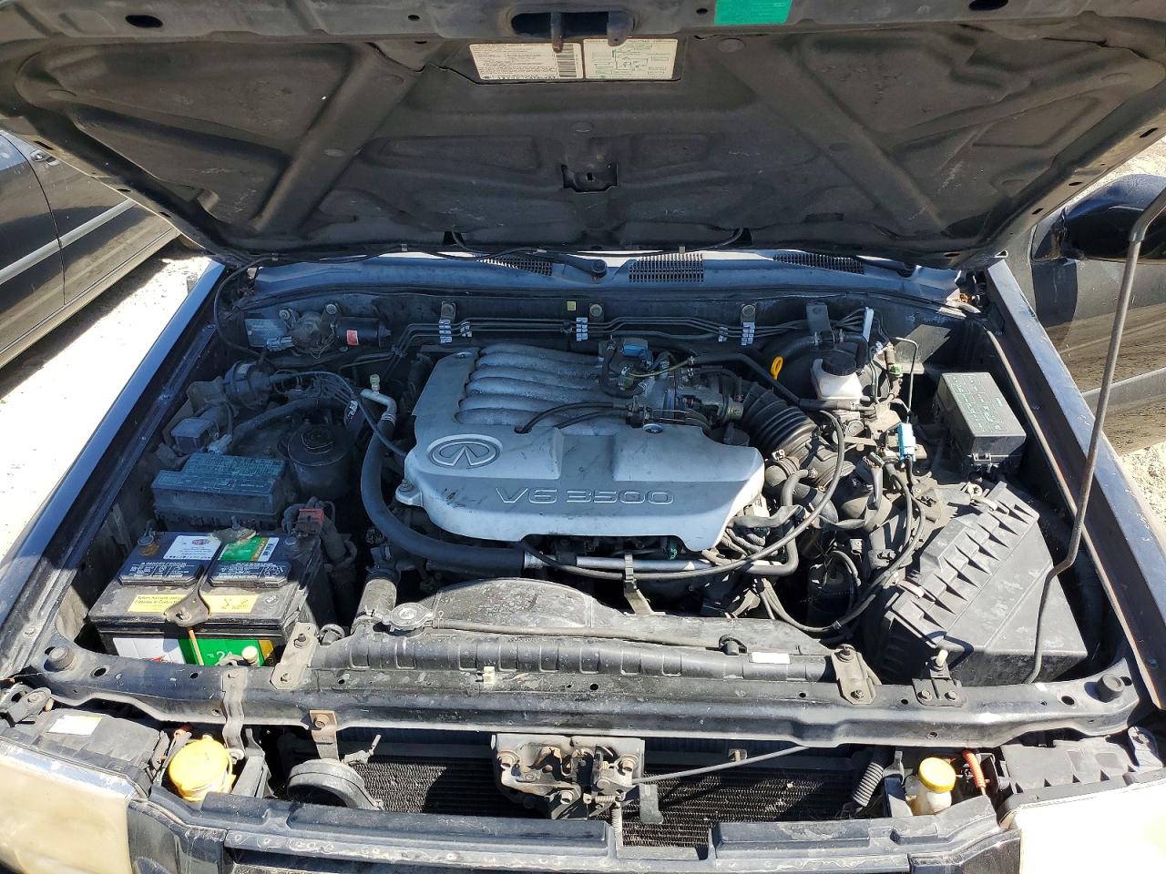 2001 Infiniti Qx4 Base Black vin: JNRDR07X61W103013