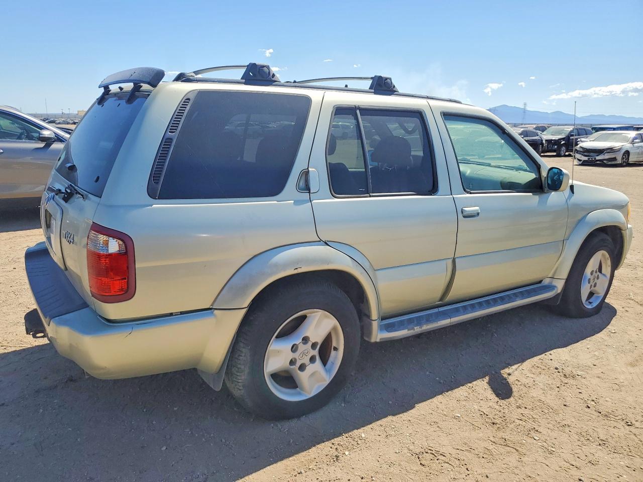 2001 Infiniti Qx4 Base Beige vin: JNRDR07Y11W102652
