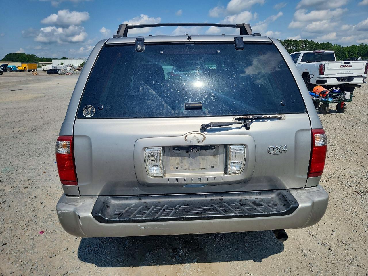 2001 Infiniti Qx4 Base Silver vin: JNRDR07Y21W105446