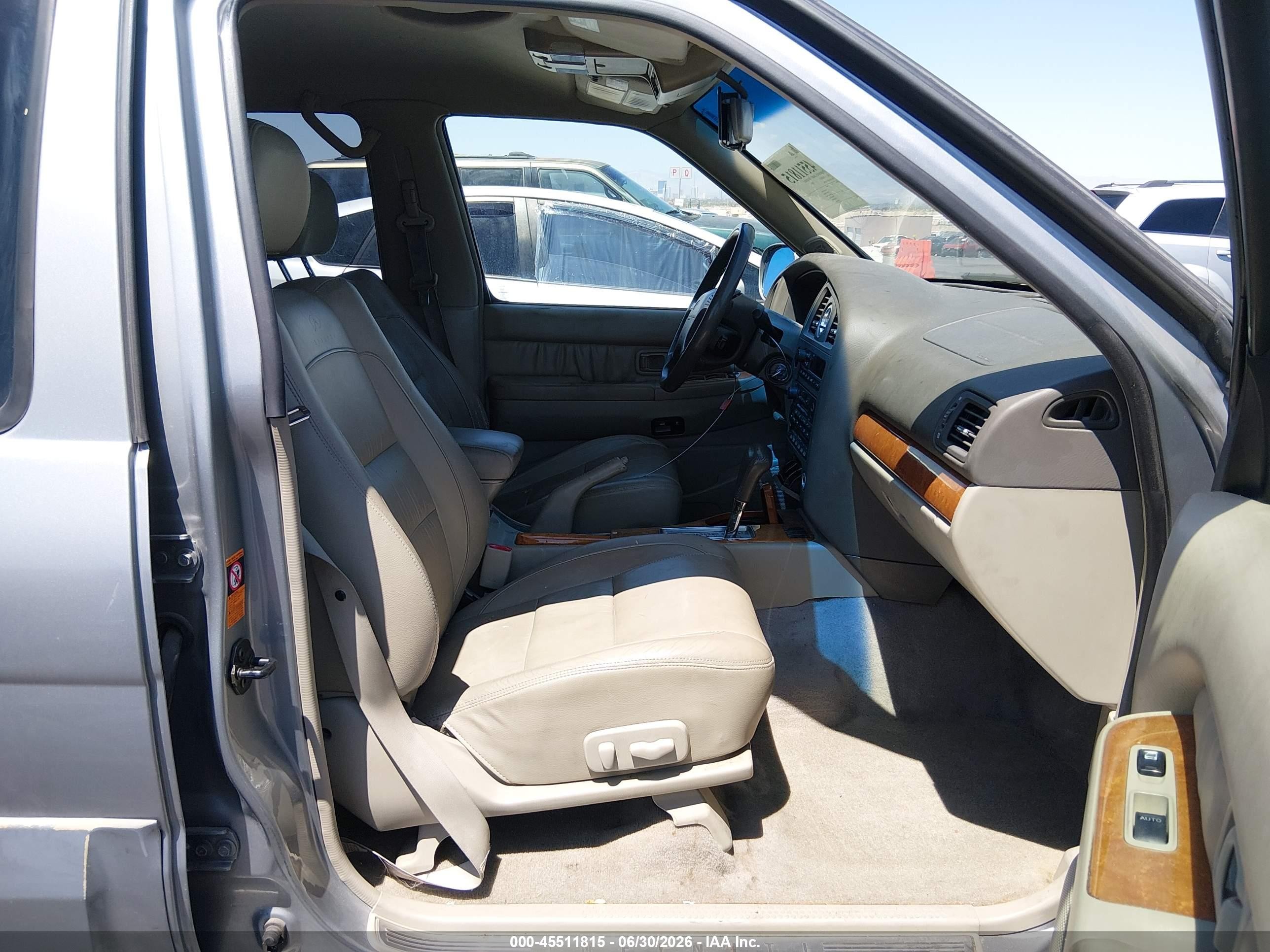 2001 Infiniti Qx4 Luxury Beige vin: JNRDR09X31W201008