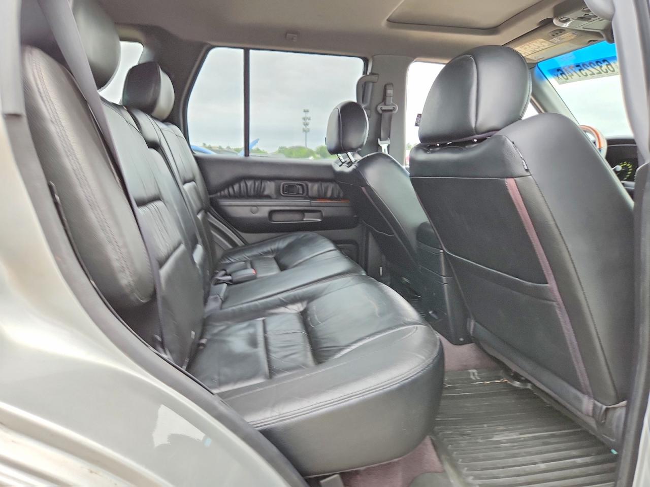 2003 Infiniti Qx4 Base Silver vin: JNRDR09Y13W300812
