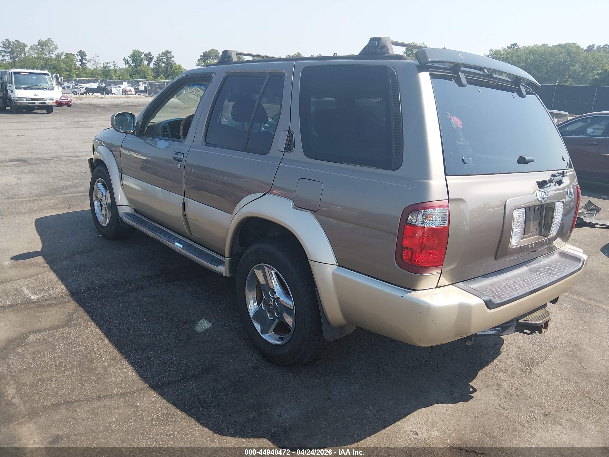 2002 Infiniti Qx4 Luxury Gold vin: JNRDR09Y32W255533