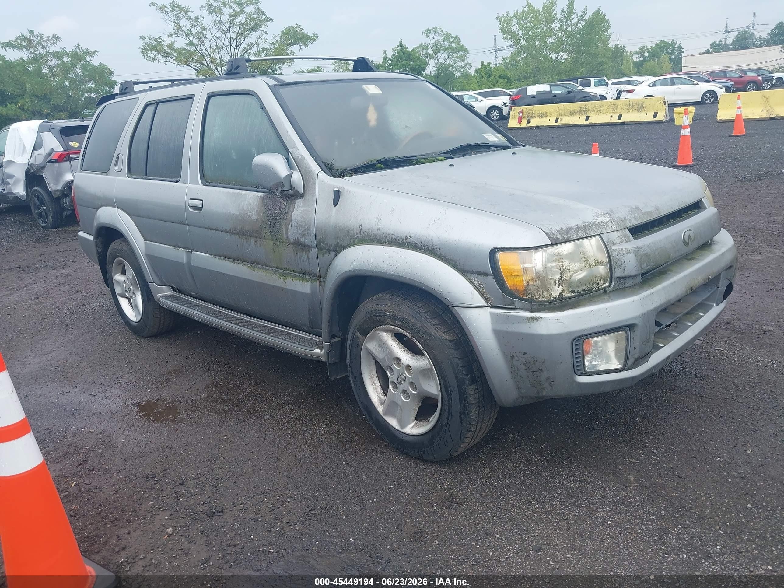 2001 Infiniti Qx4 Luxury Silver vin: JNRDR09Y51W214965
