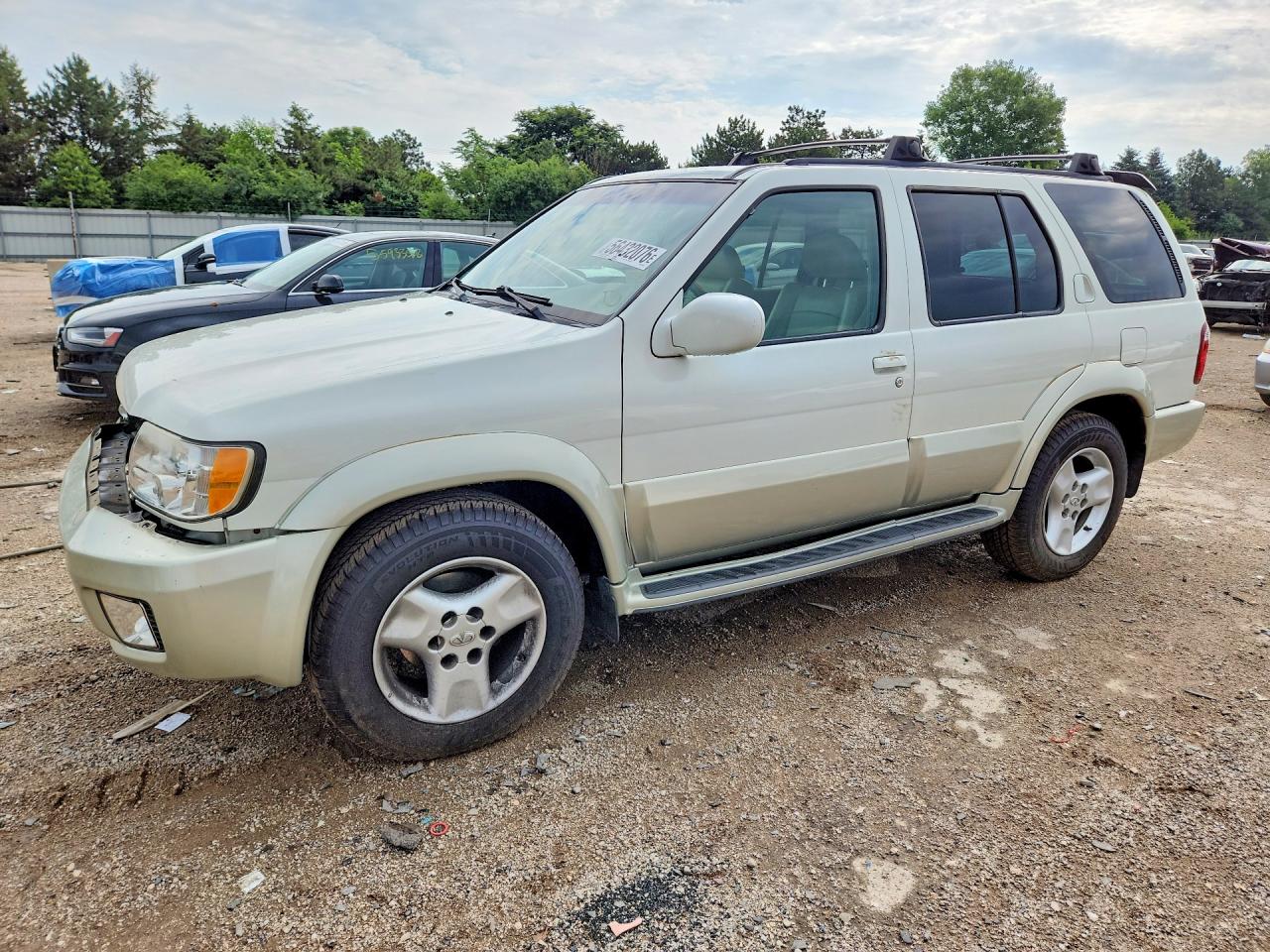 2002 Infiniti Qx4 Base Beige vin: JNRDR09YX2W254038