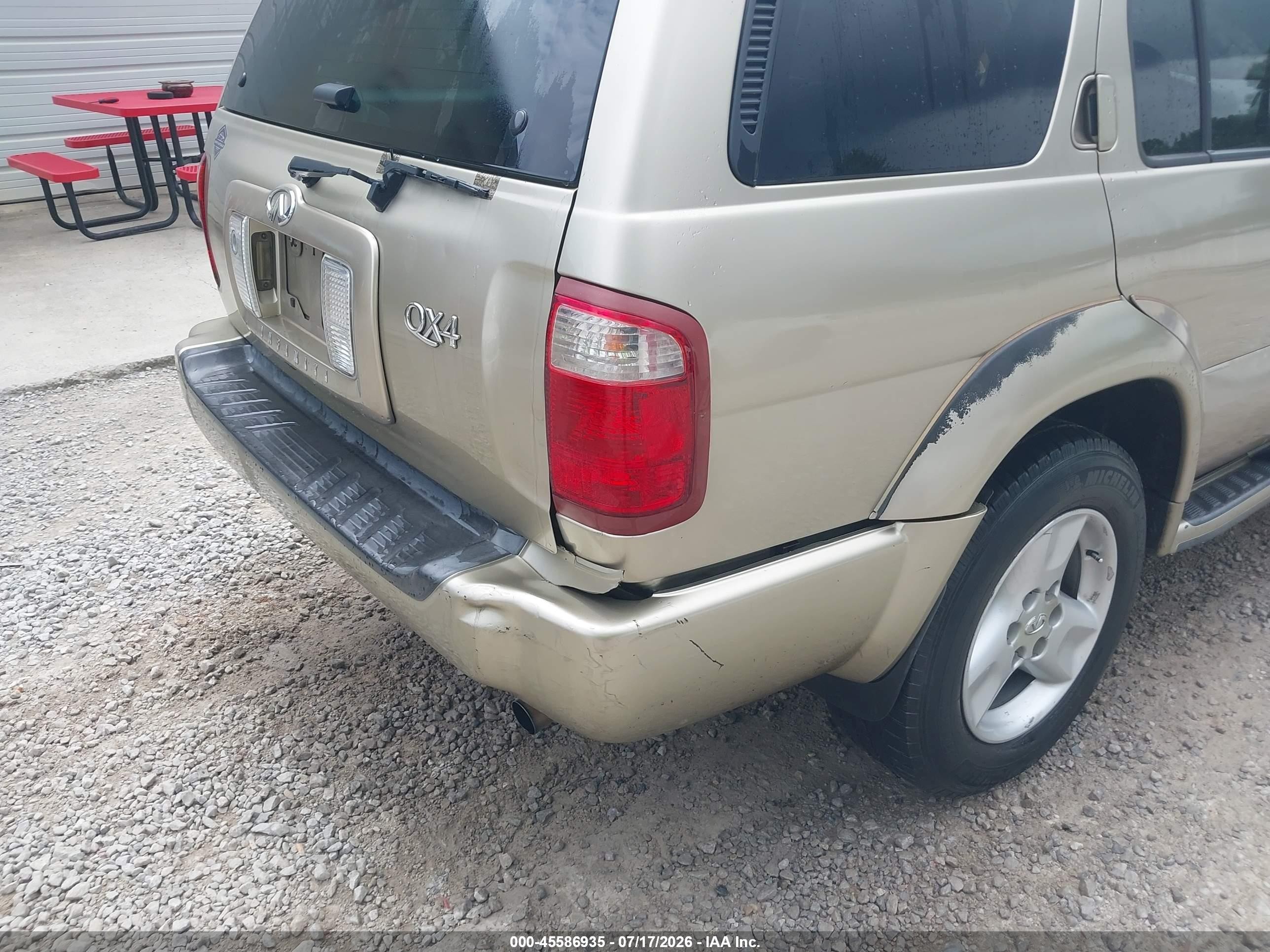 2002 Infiniti Qx4 Luxury Gold vin: JNRDR09YX2W255285