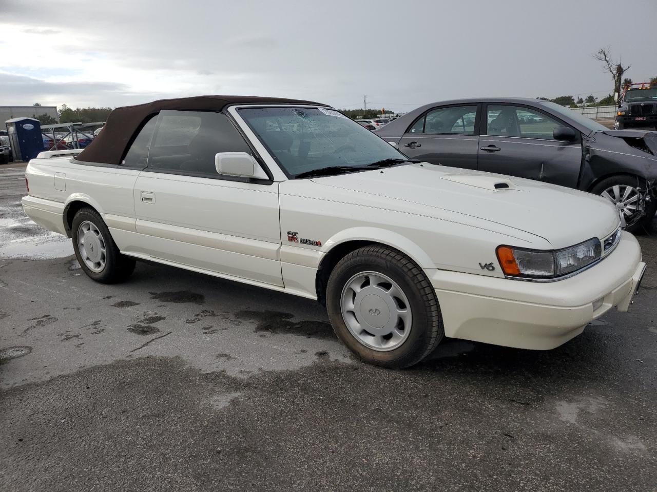 1992 Infiniti M30  Beige vin: JNXHF16C1NT010897