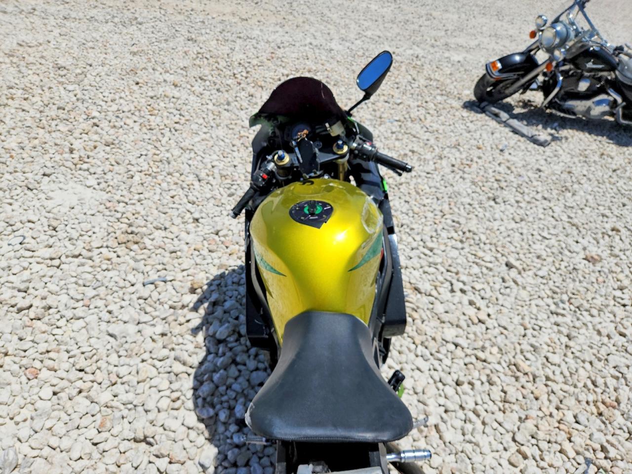 2004 Suzuki Gsx-r600 K Black vin: JS1GN7CA142109343