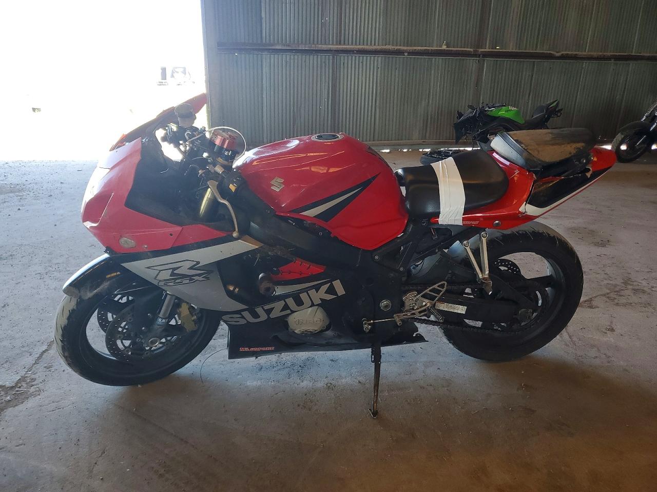 2005 Suzuki Gsx-r600 K Красный vin: JS1GN7CA252106162