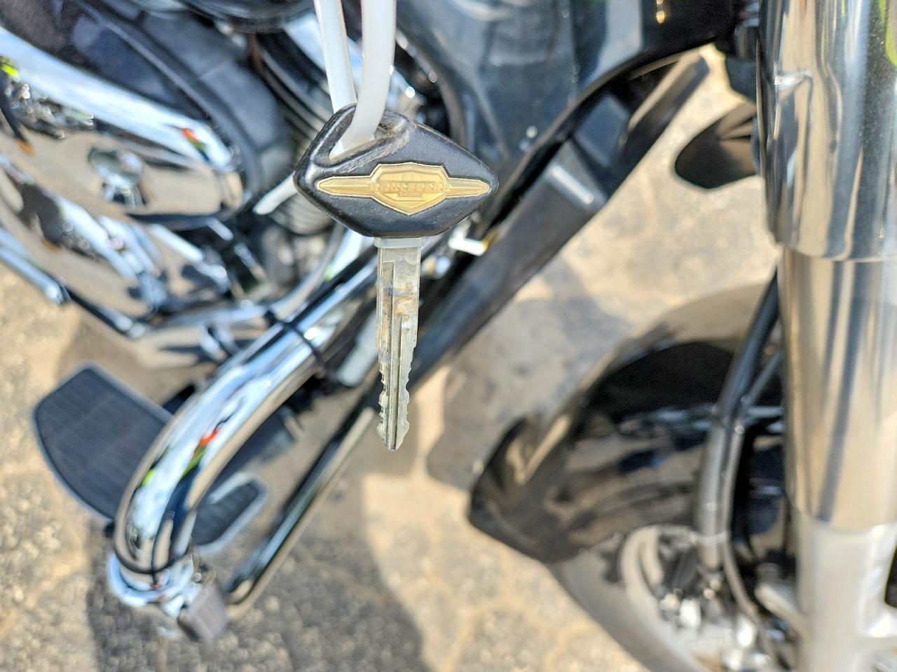 2006 Suzuki C50 Black vin: JS1VS55A362109431
