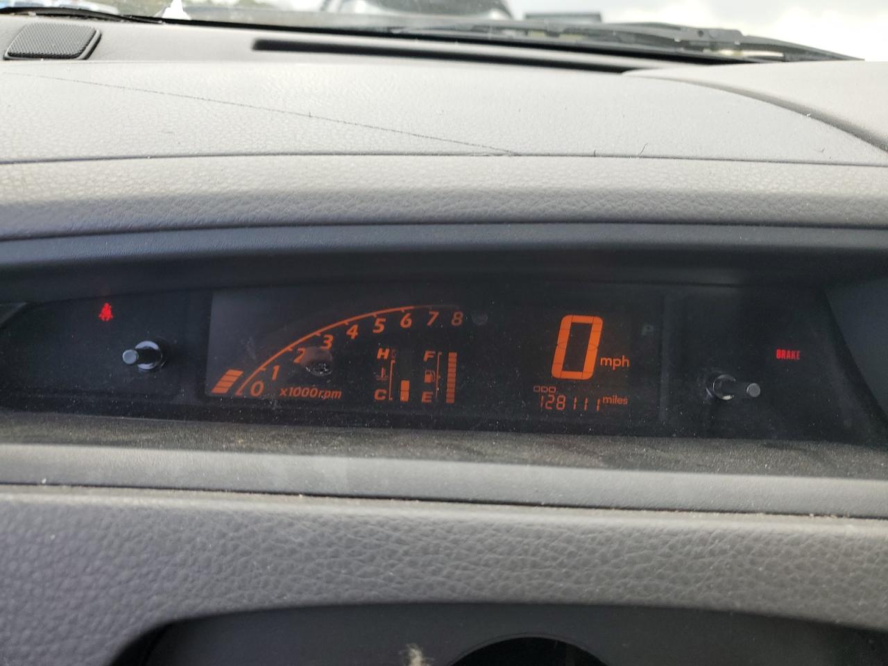 2002 Suzuki Aerio S Silver vin: JS2RA41S925107118