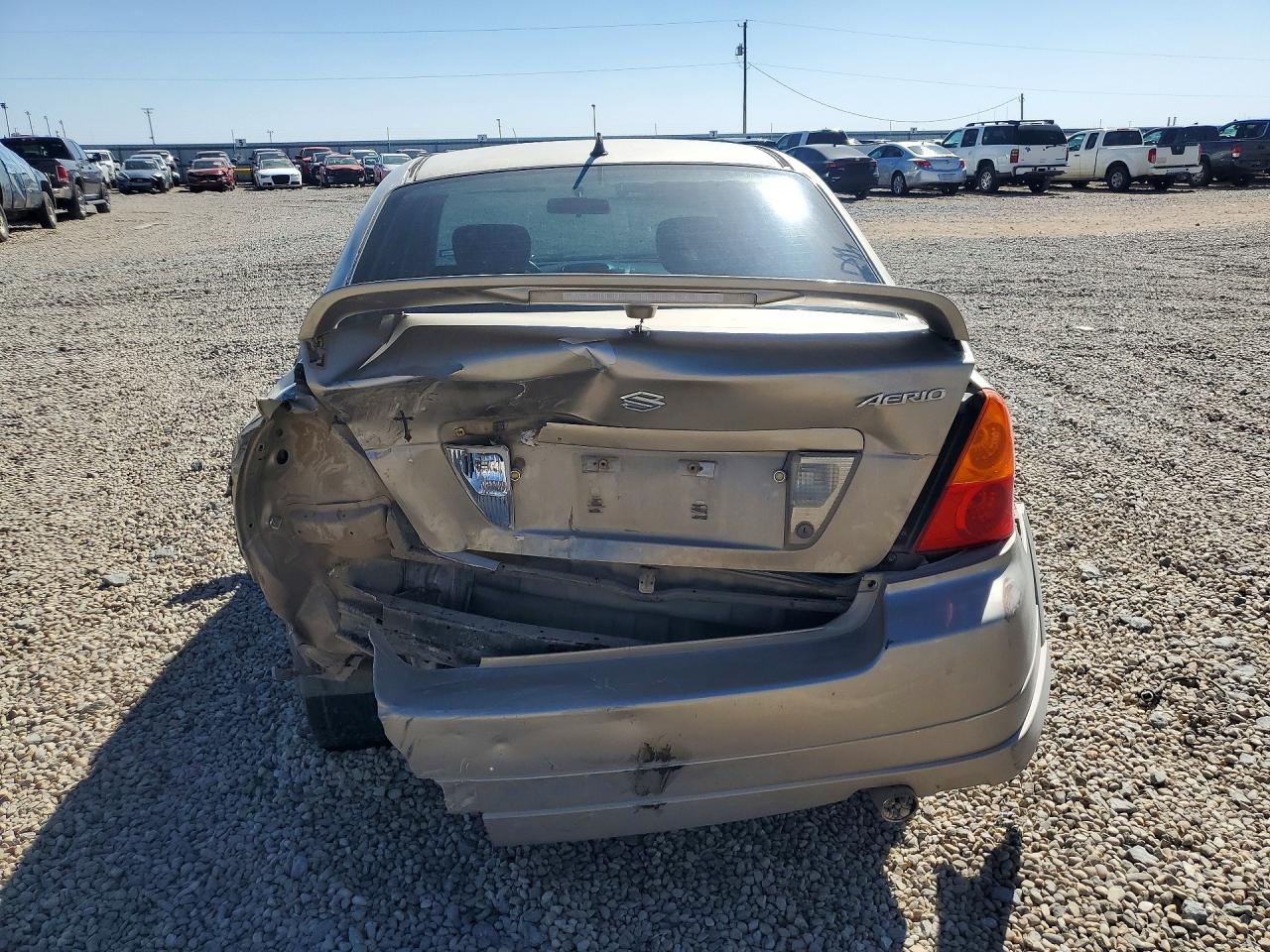 2004 Suzuki Aerio S Tan vin: JS2RA61S345201414