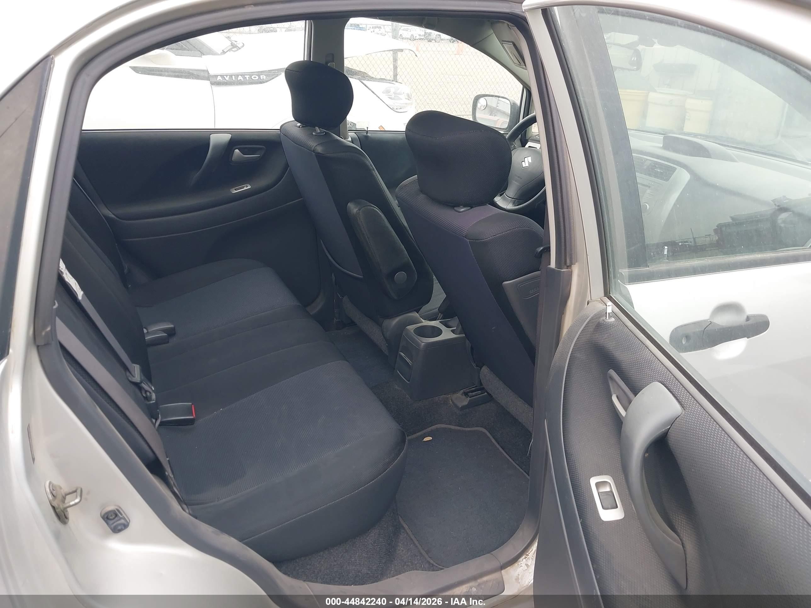 2006 Suzuki Aerio Premium Silver vin: JS2RA62S565301337